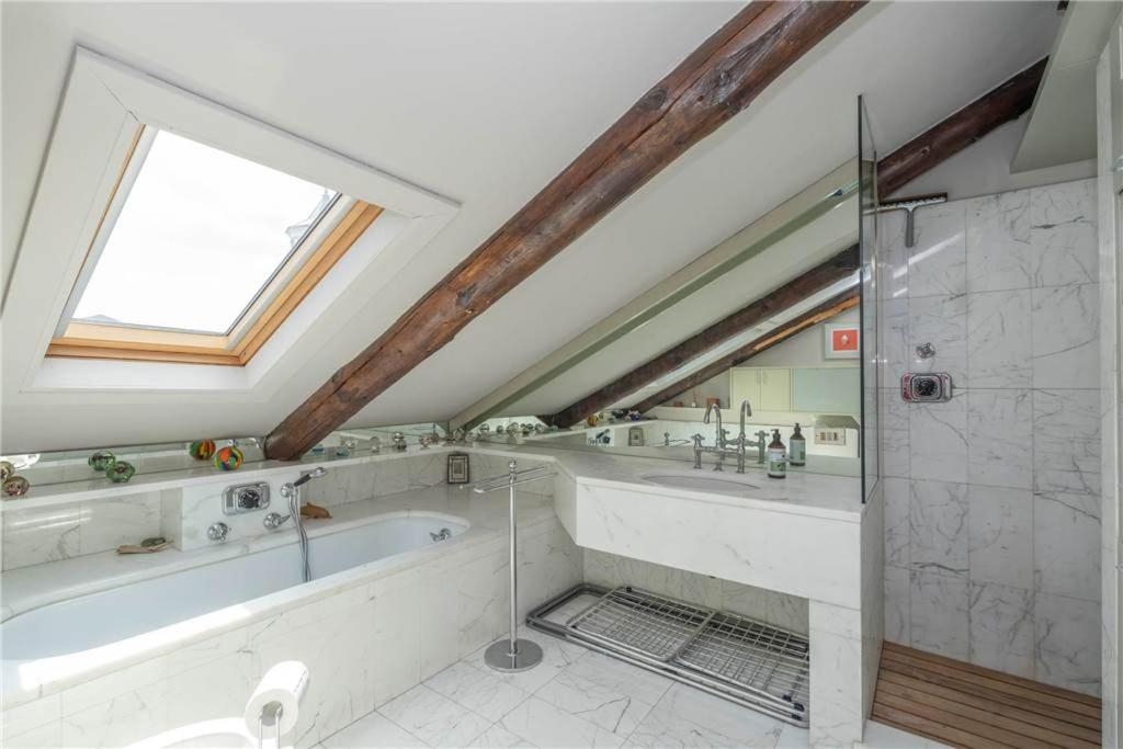 MH INN LOFT REGIO - Affitti Brevi Italia view 4