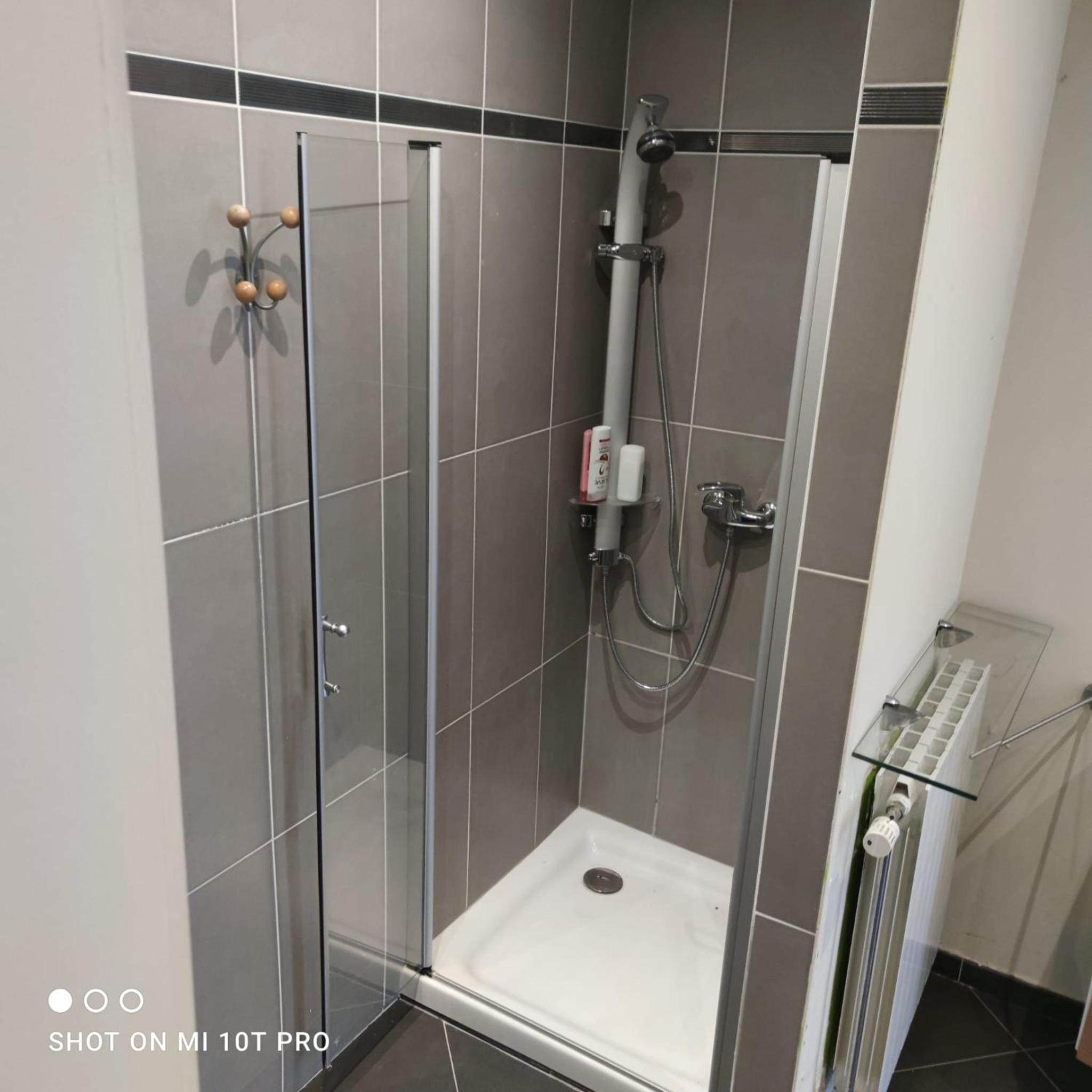 8 chambres privées dans une villa de partagée de 350m2