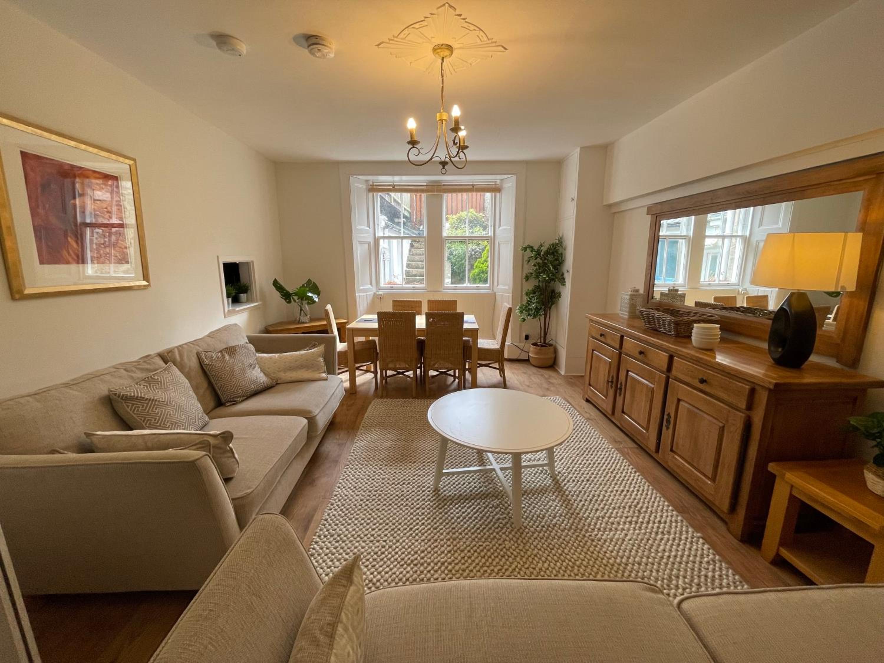 14B Howard Place, St Andrews view 5