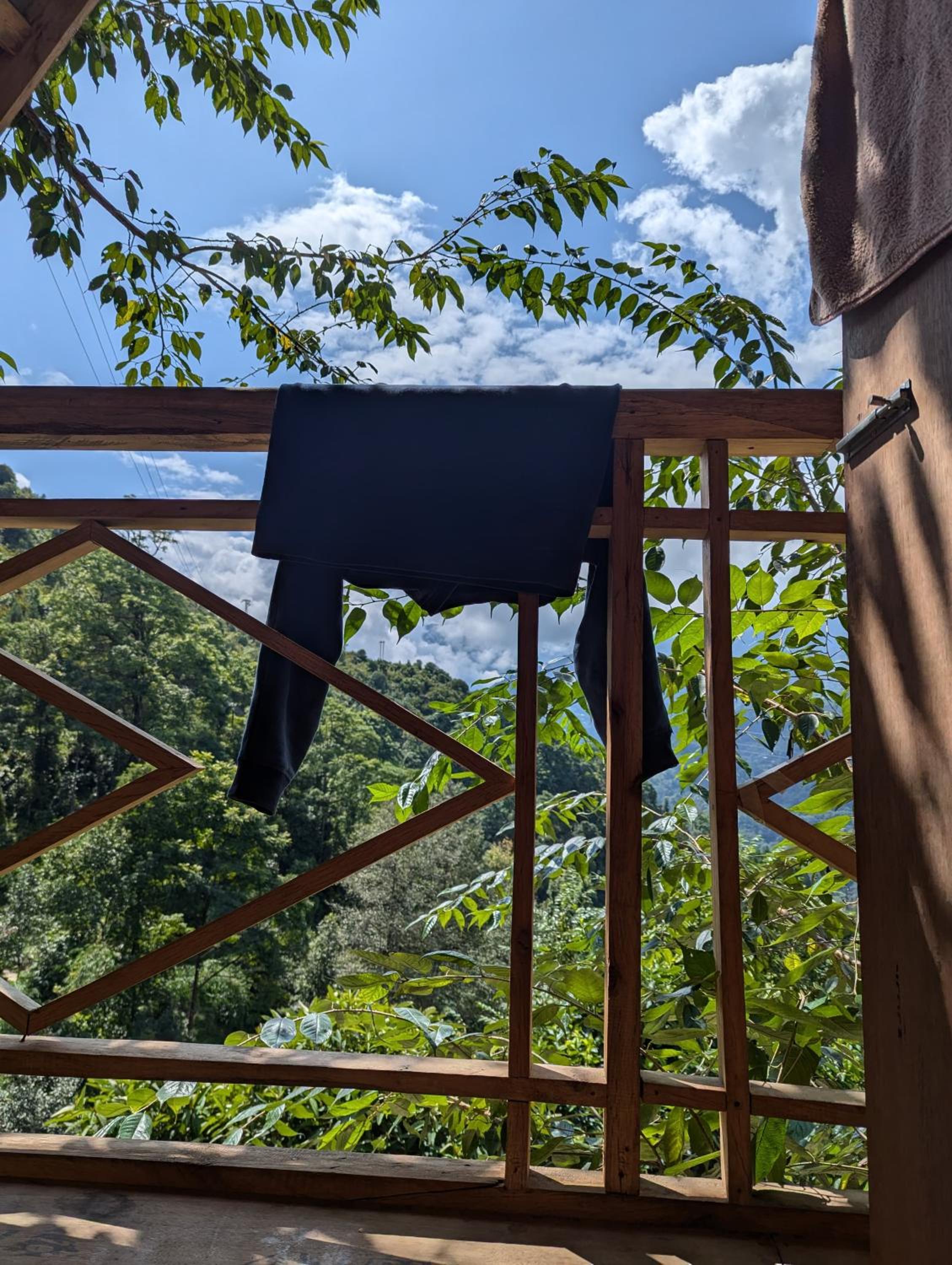 Mochileros Cherry Tree House view 5