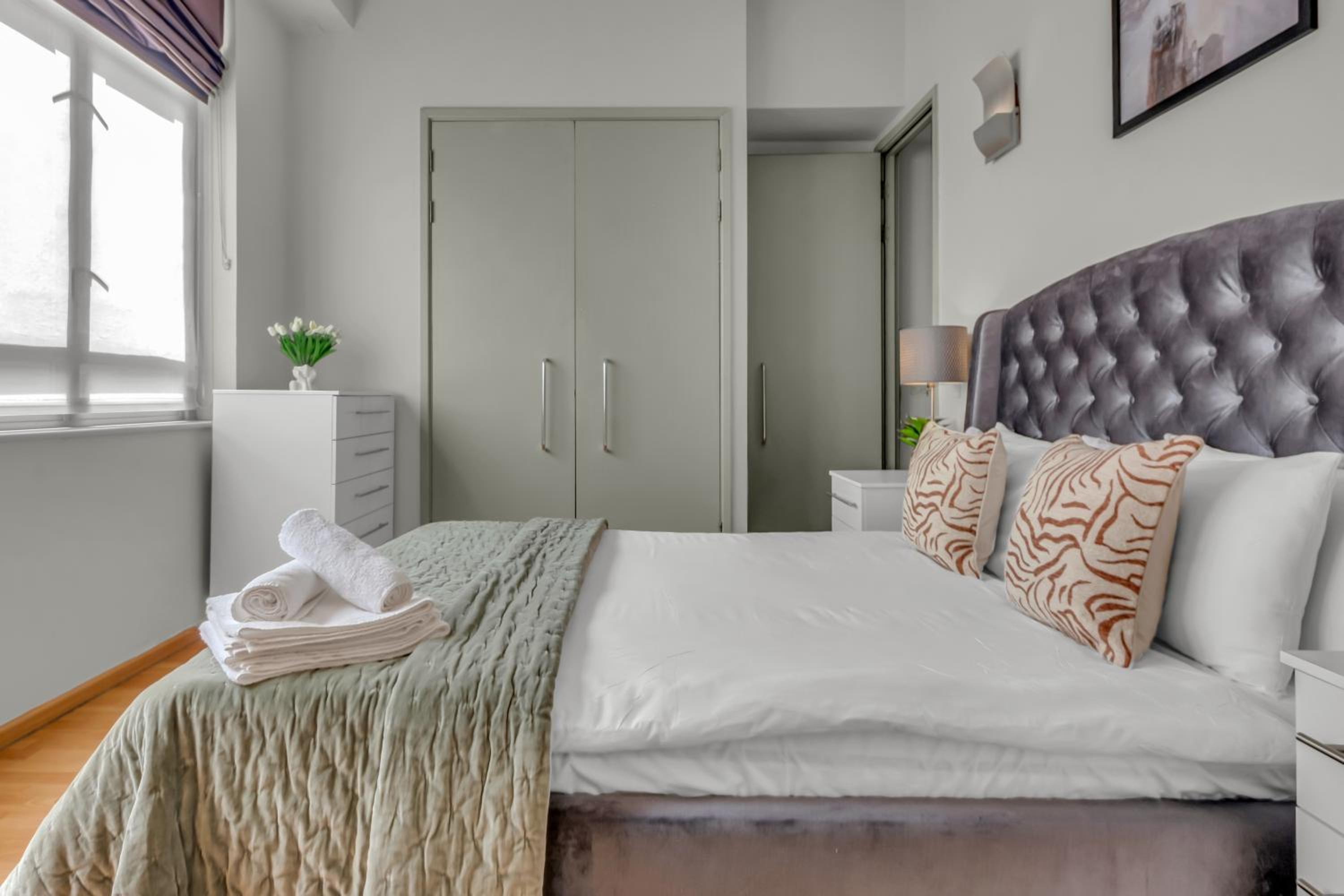 MySquare Contemporary Serviced Apartments in City of London