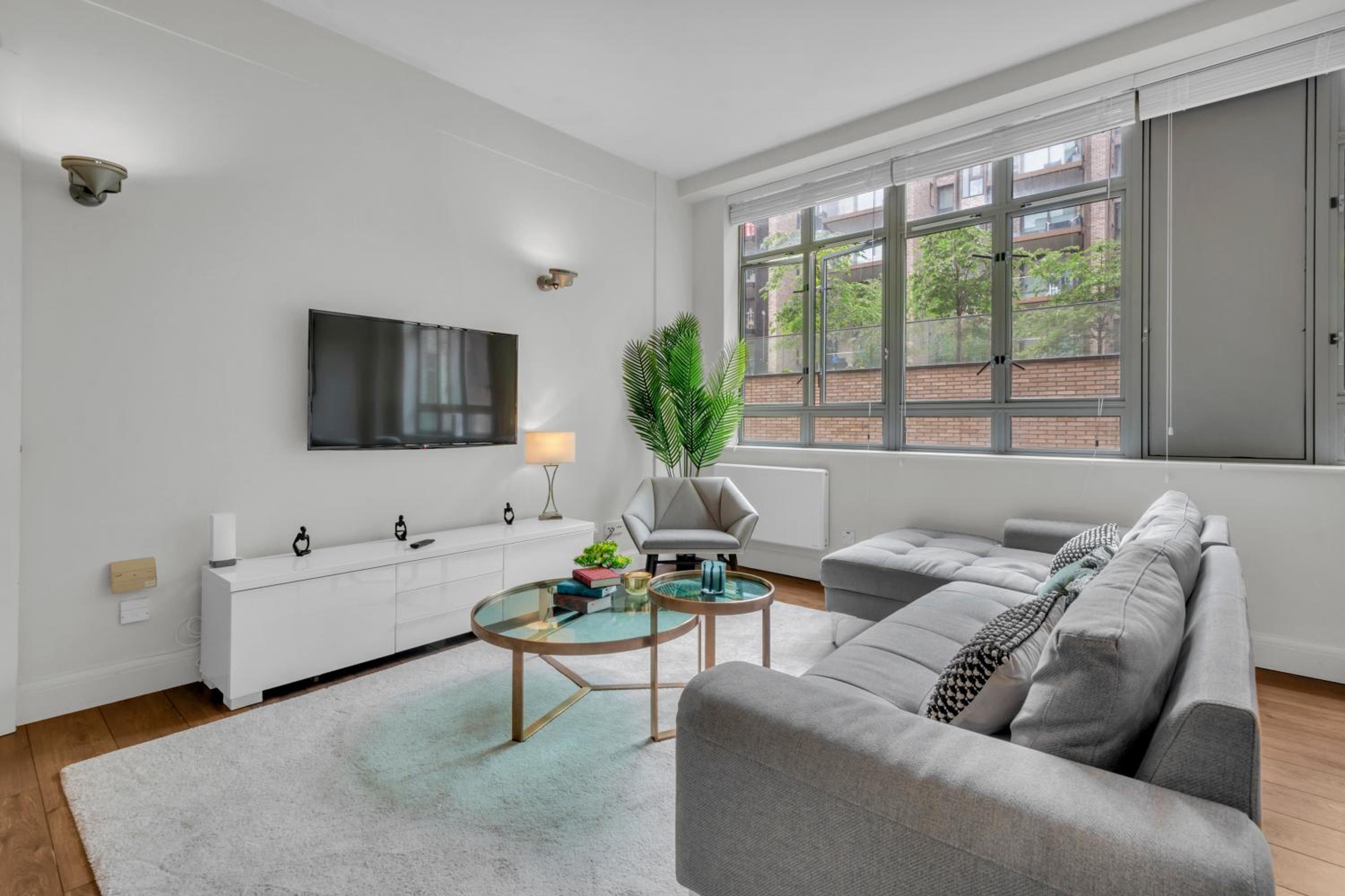 MySquare Contemporary Serviced Apartments in City of London