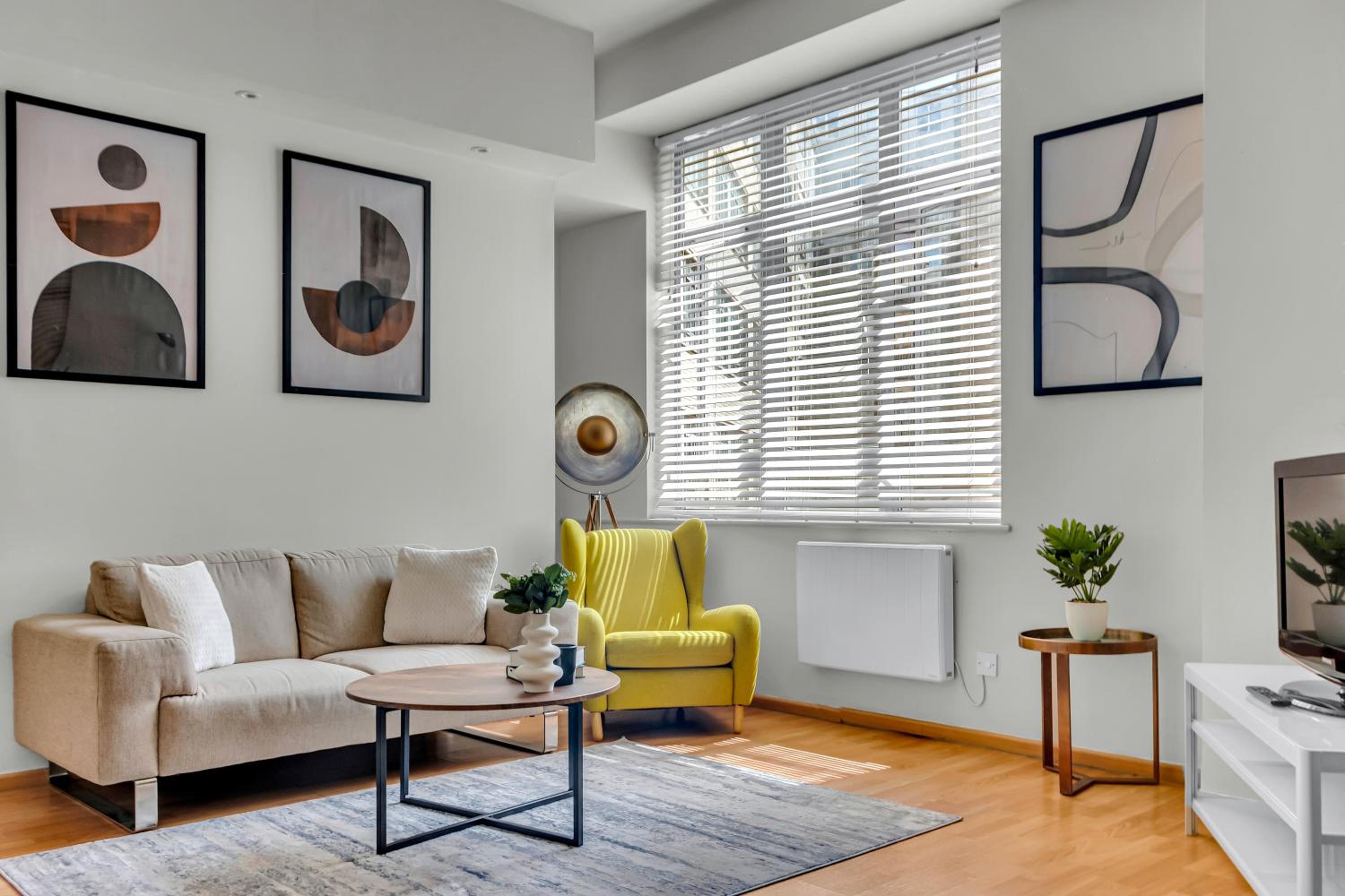 MySquare Contemporary Serviced Apartments in City of London
