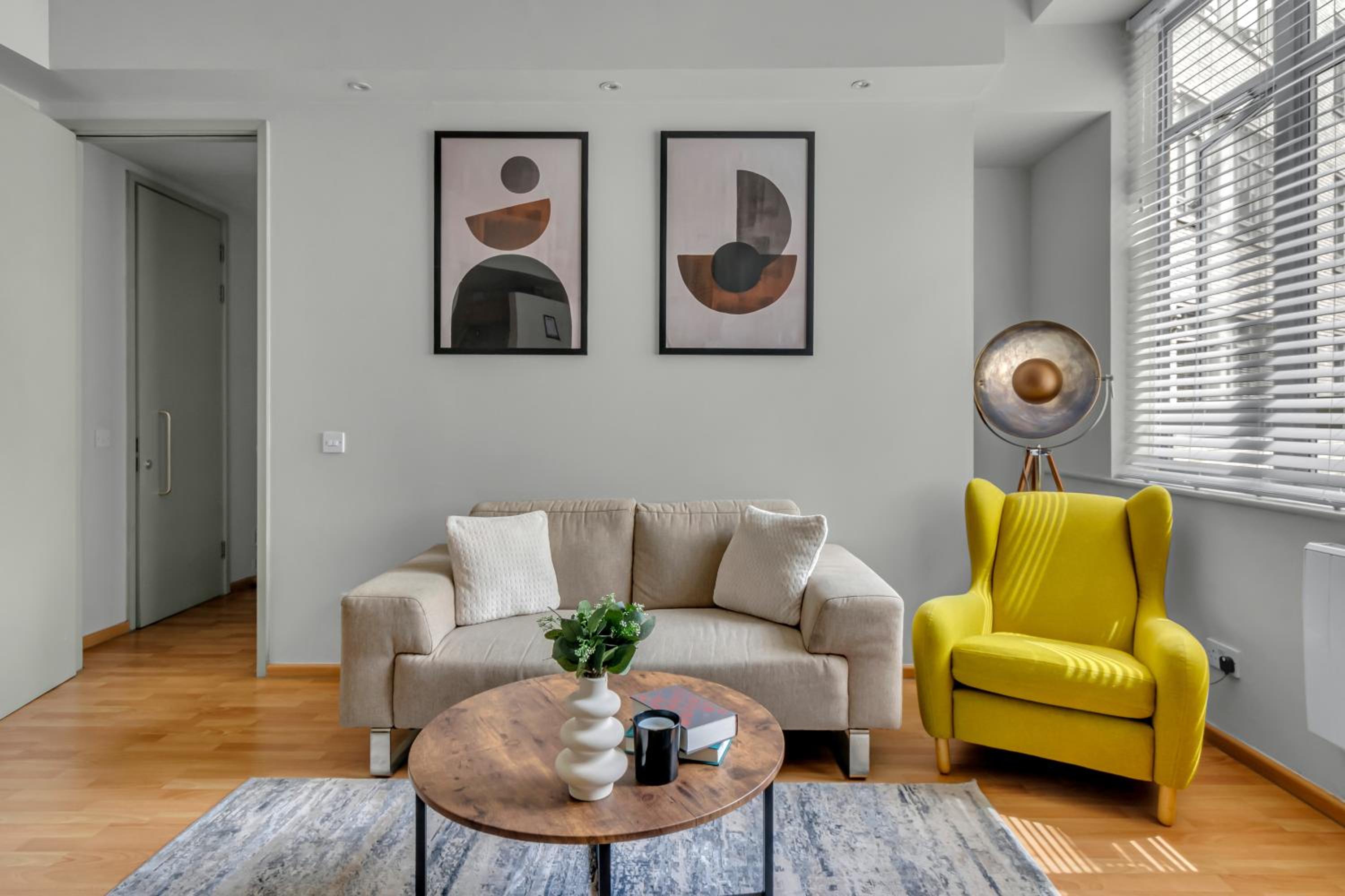 MySquare Contemporary Serviced Apartments in City of London