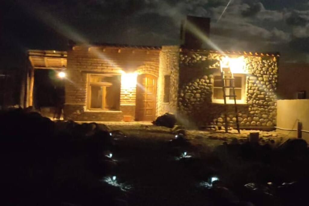 Casa rural, vista al cerro