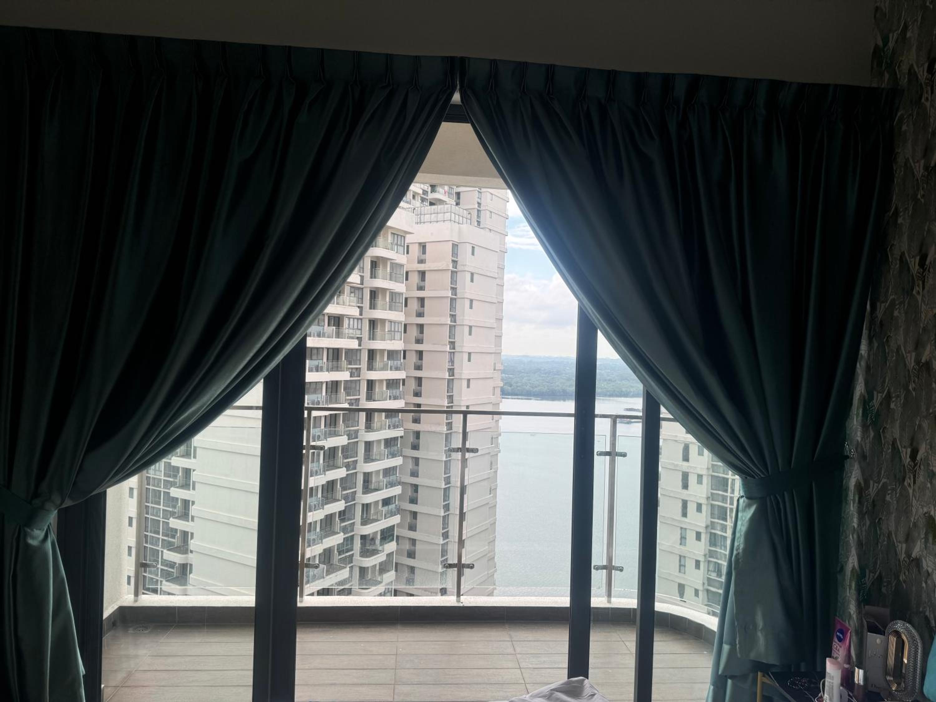 The Seaview Prestige homestay by OnP