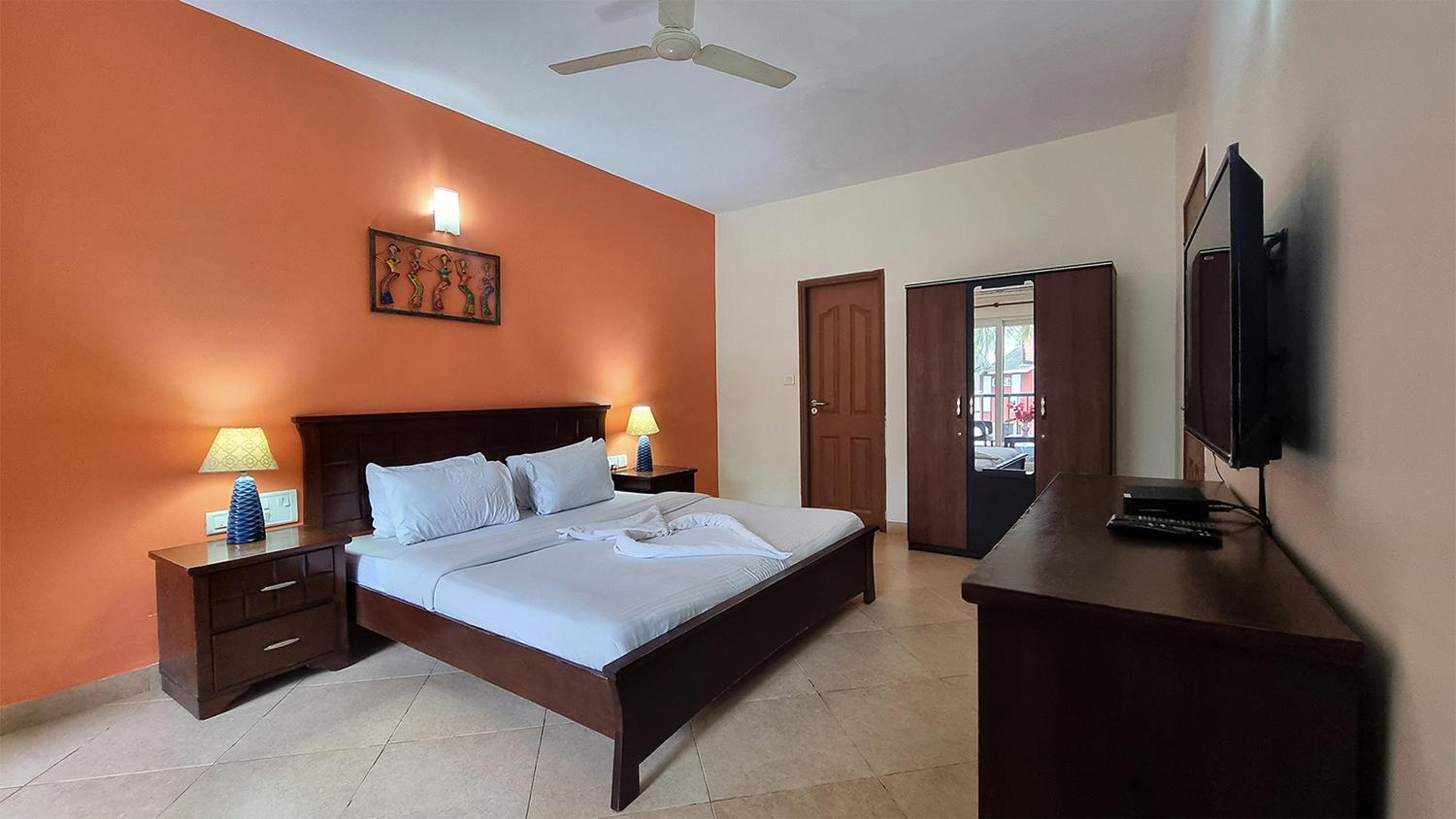 Royale Holiday Villa - 4BHK JAQK Holidays