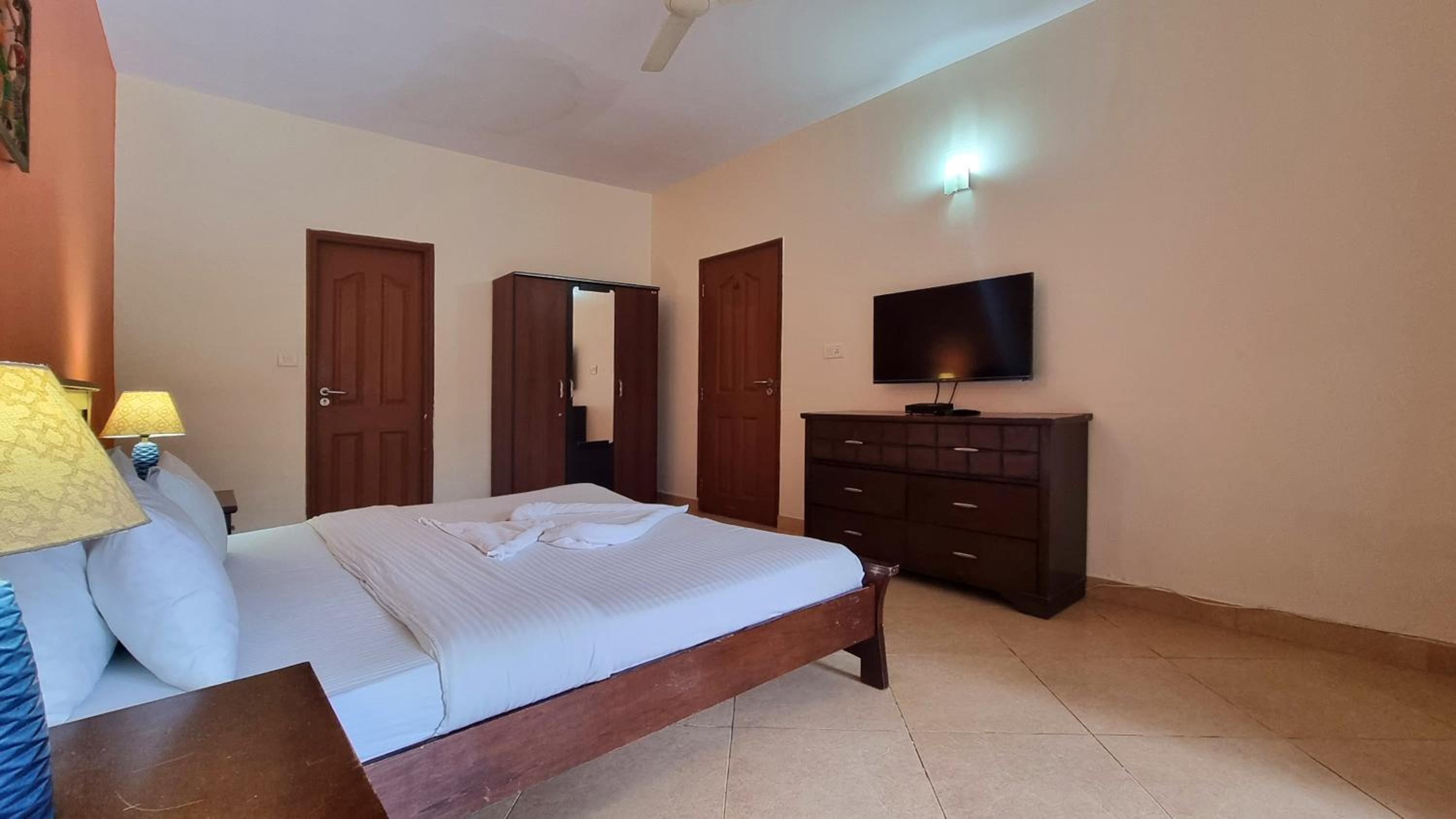 Royale Holiday Villa - 4BHK JAQK Holidays
