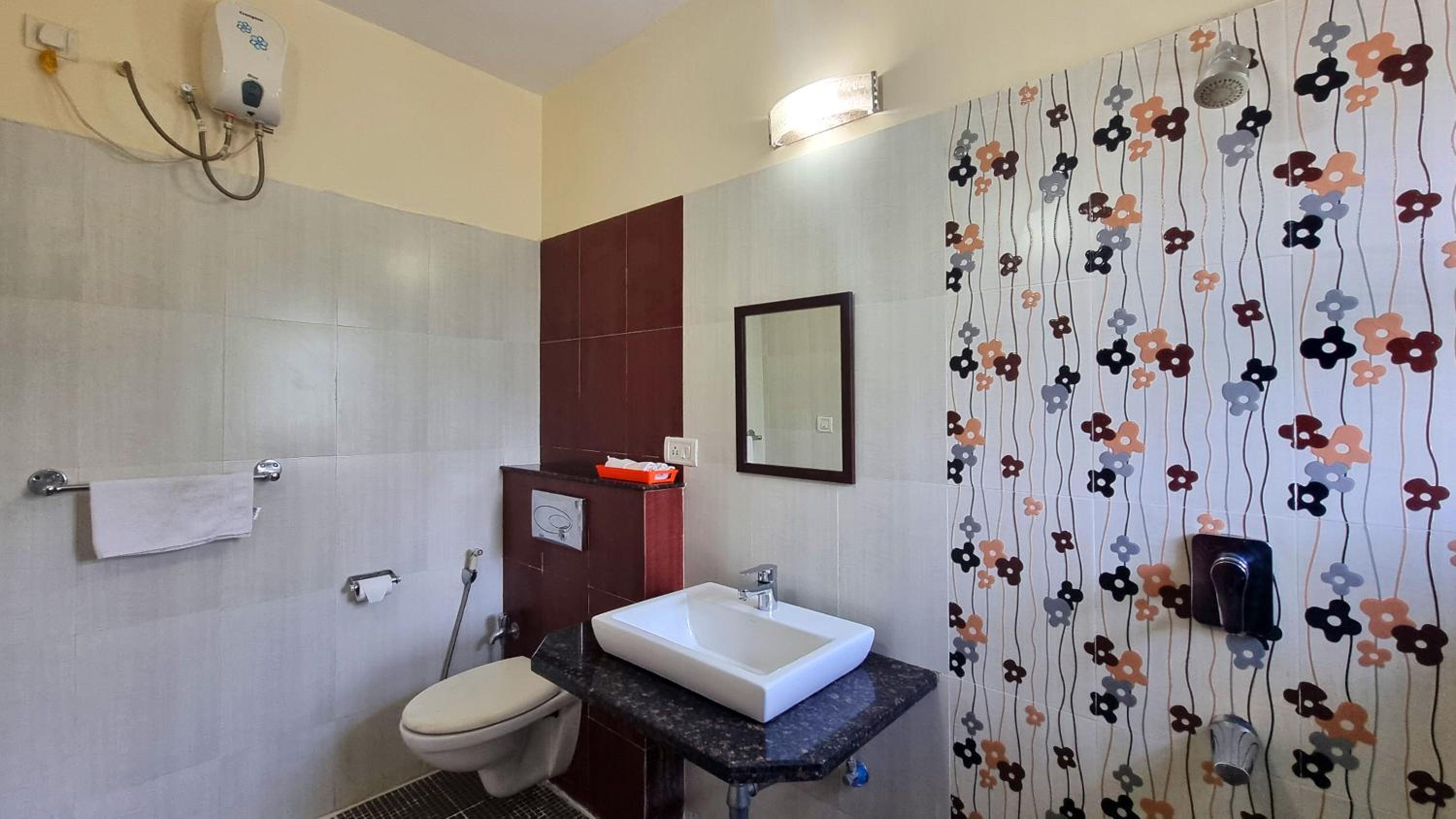 Royale Holiday Villa - 4BHK JAQK Holidays