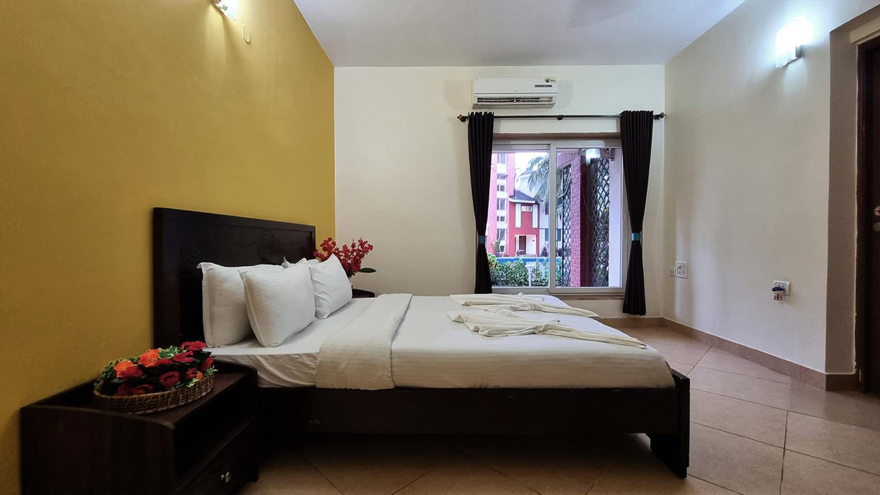 Royale Holiday Villa - 4BHK JAQK Holidays