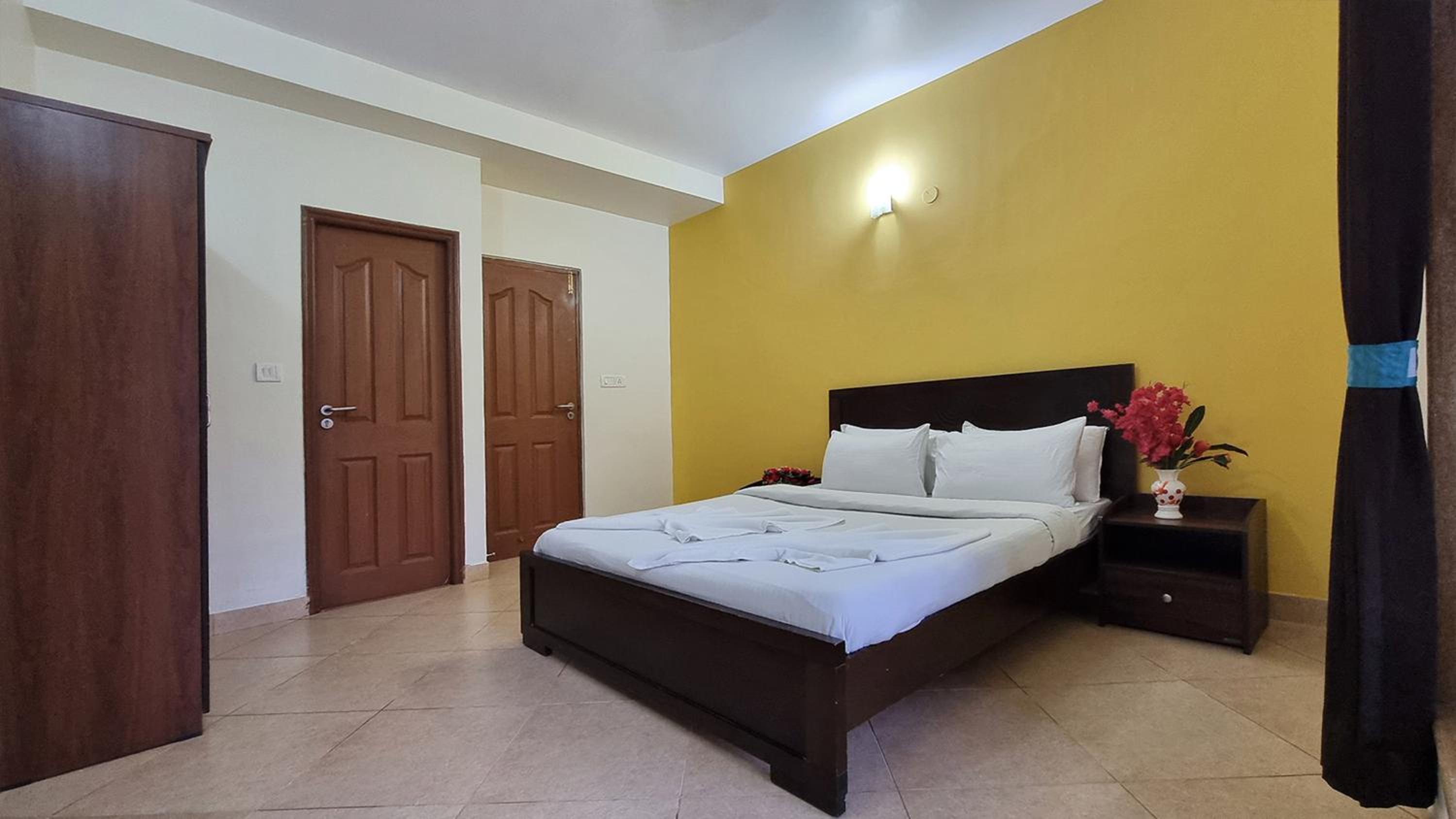 Royale Holiday Villa - 4BHK JAQK Holidays