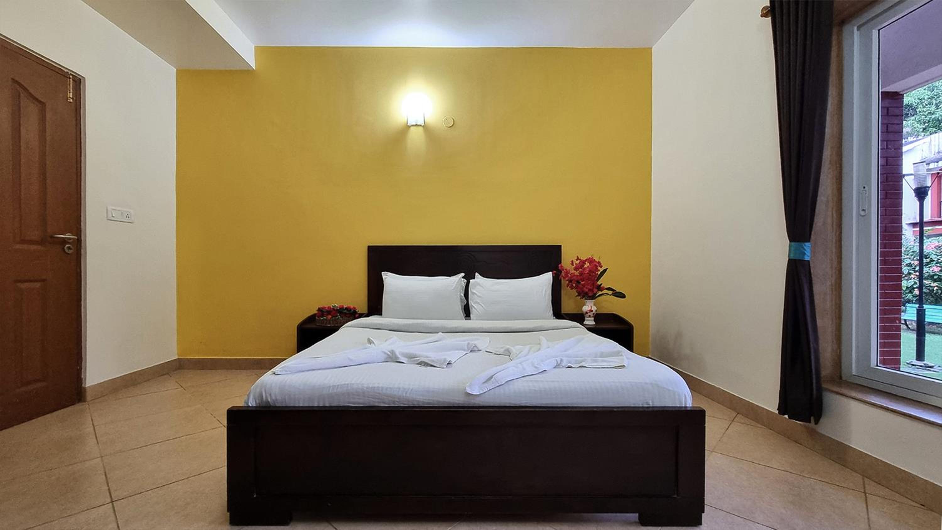 Royale Holiday Villa - 4BHK JAQK Holidays