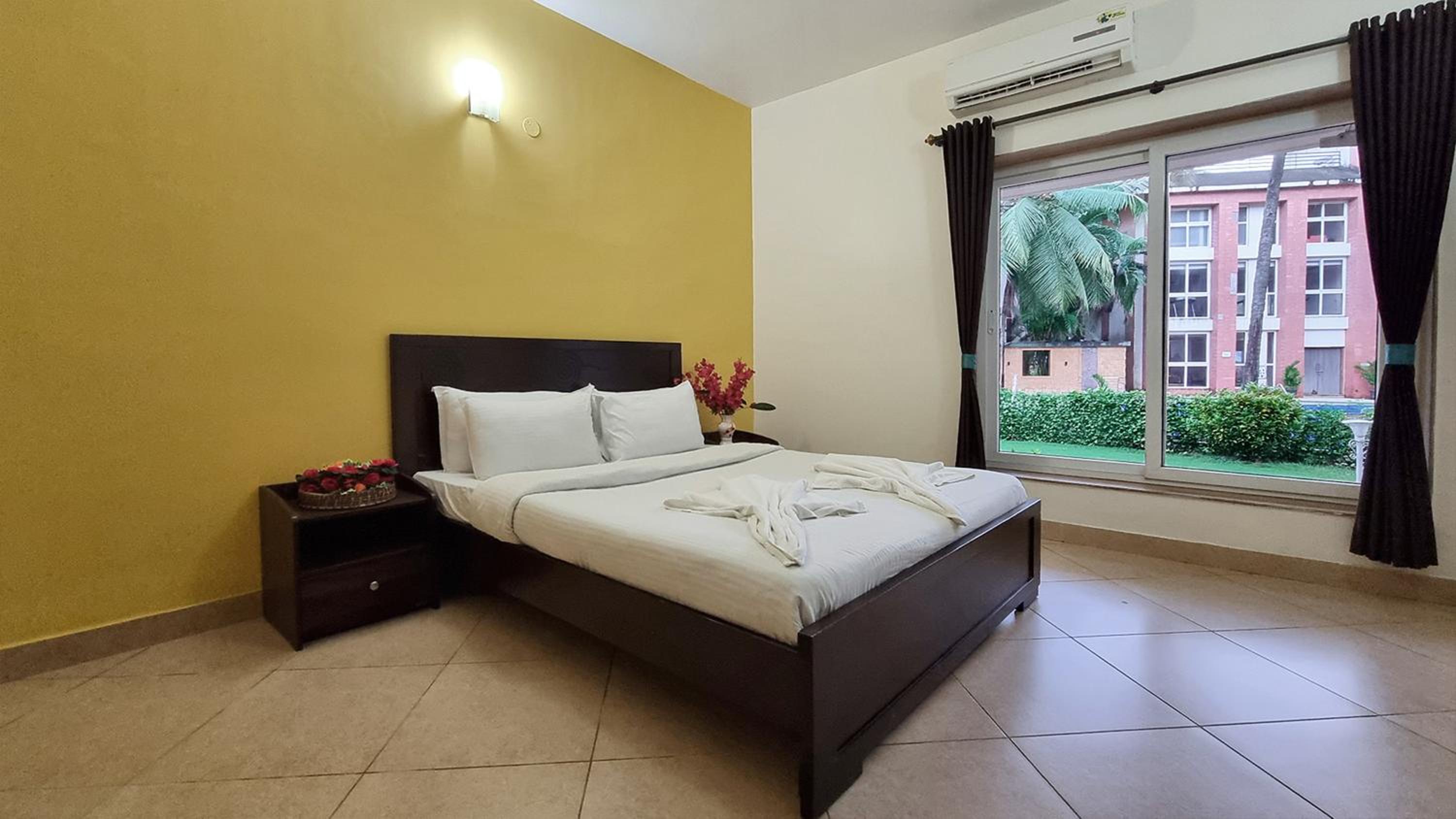 Royale Holiday Villa - 4BHK JAQK Holidays