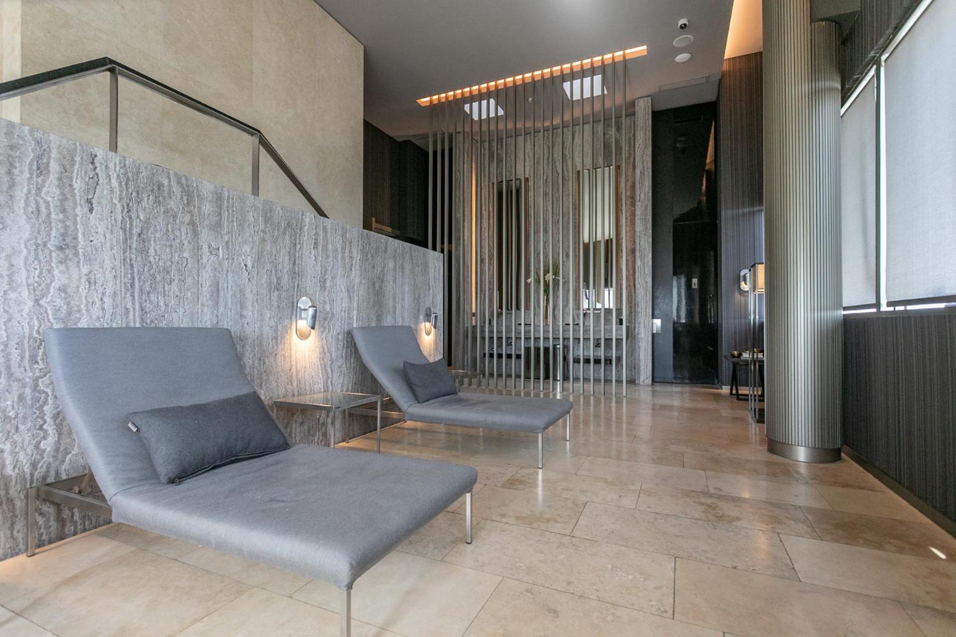 Estudio moderno exclusivo Deco Recoleta by Armani Casa