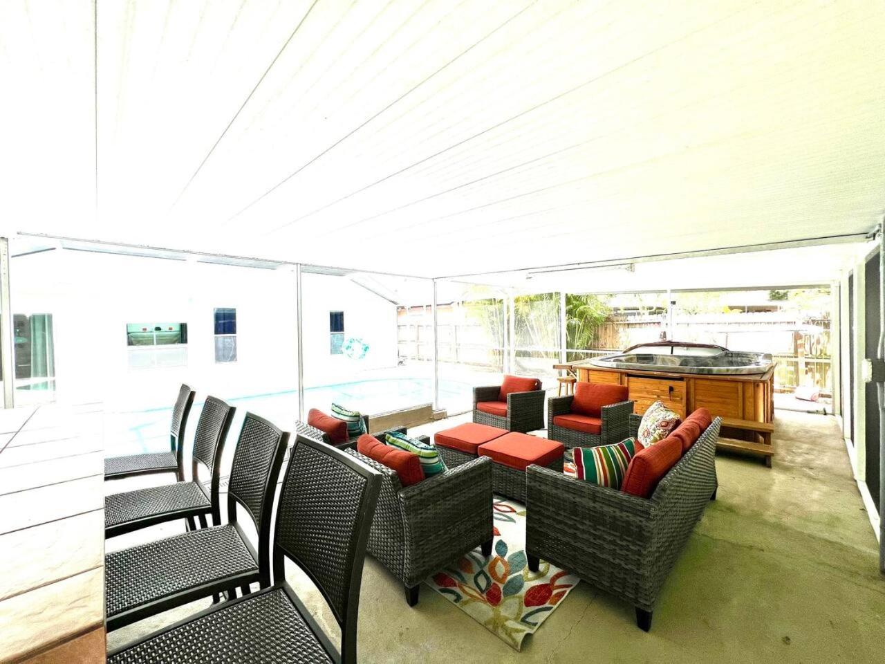 lounge