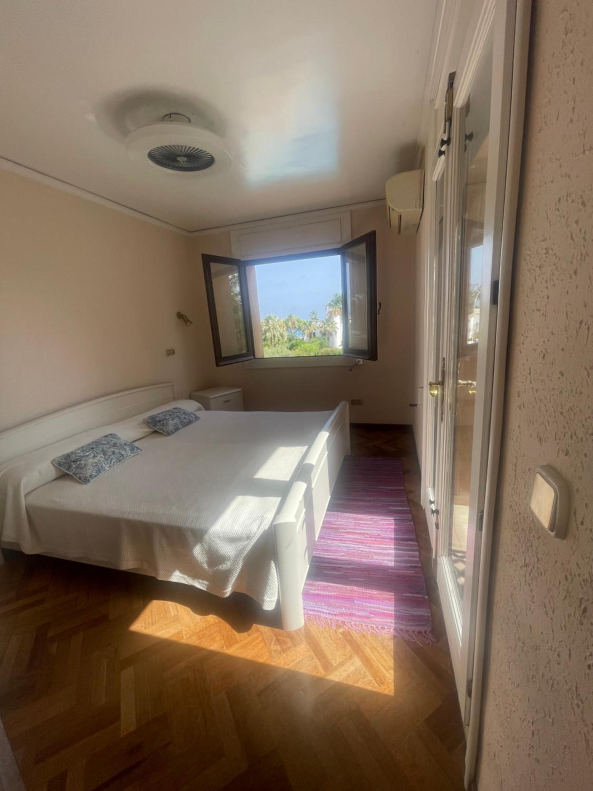 Marina Lodge