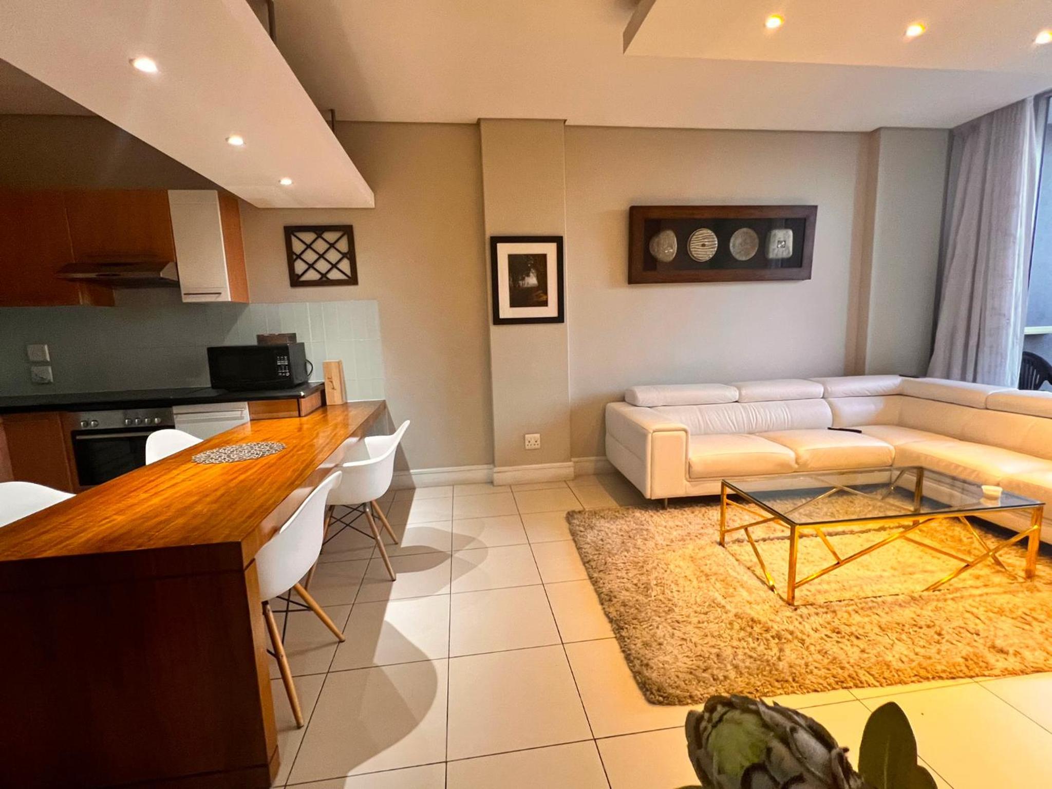 Executive 2-Bedroom Luxury Suite in Bedford Centre Mall