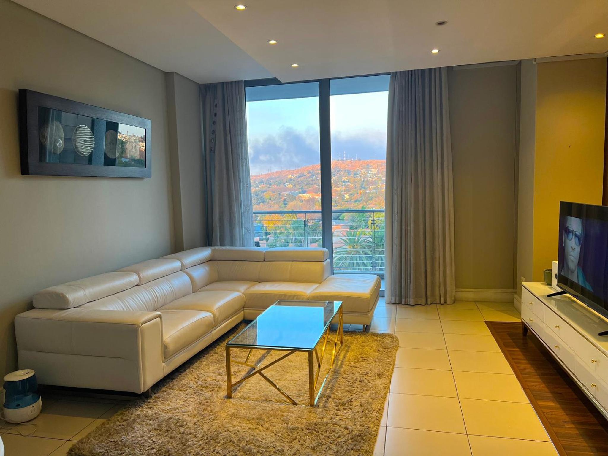 Executive 2-Bedroom Luxury Suite in Bedford Centre Mall