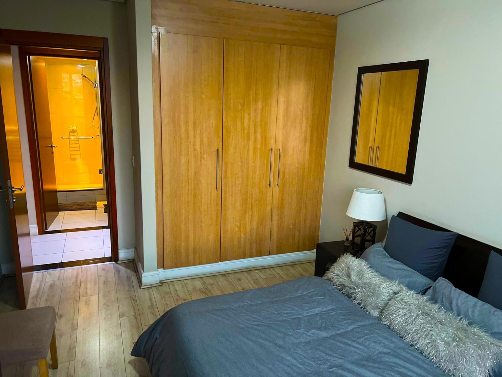 Executive 2-Bedroom Luxury Suite in Bedford Centre Mall