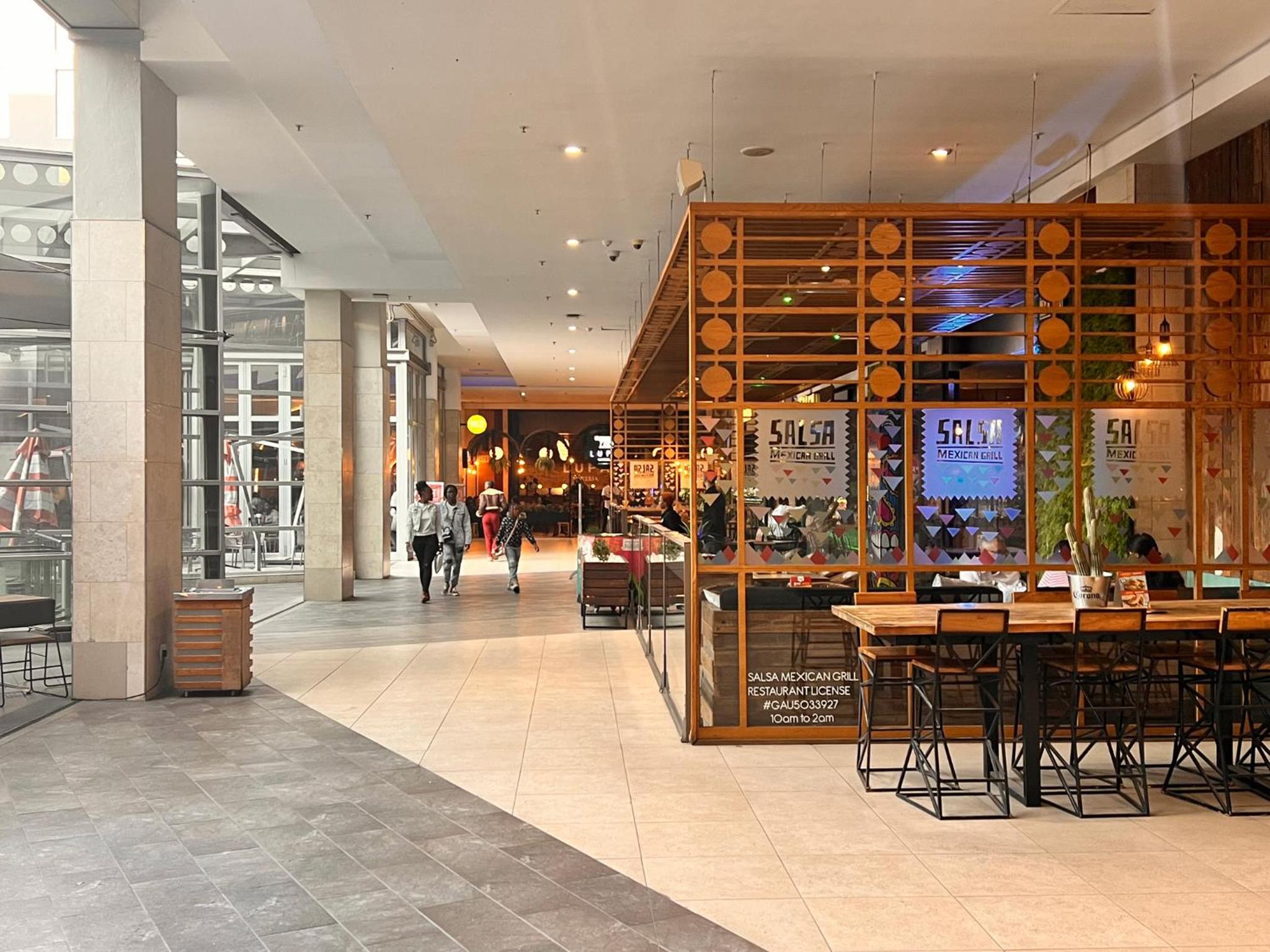 Executive 2-Bedroom Luxury Suite in Bedford Centre Mall