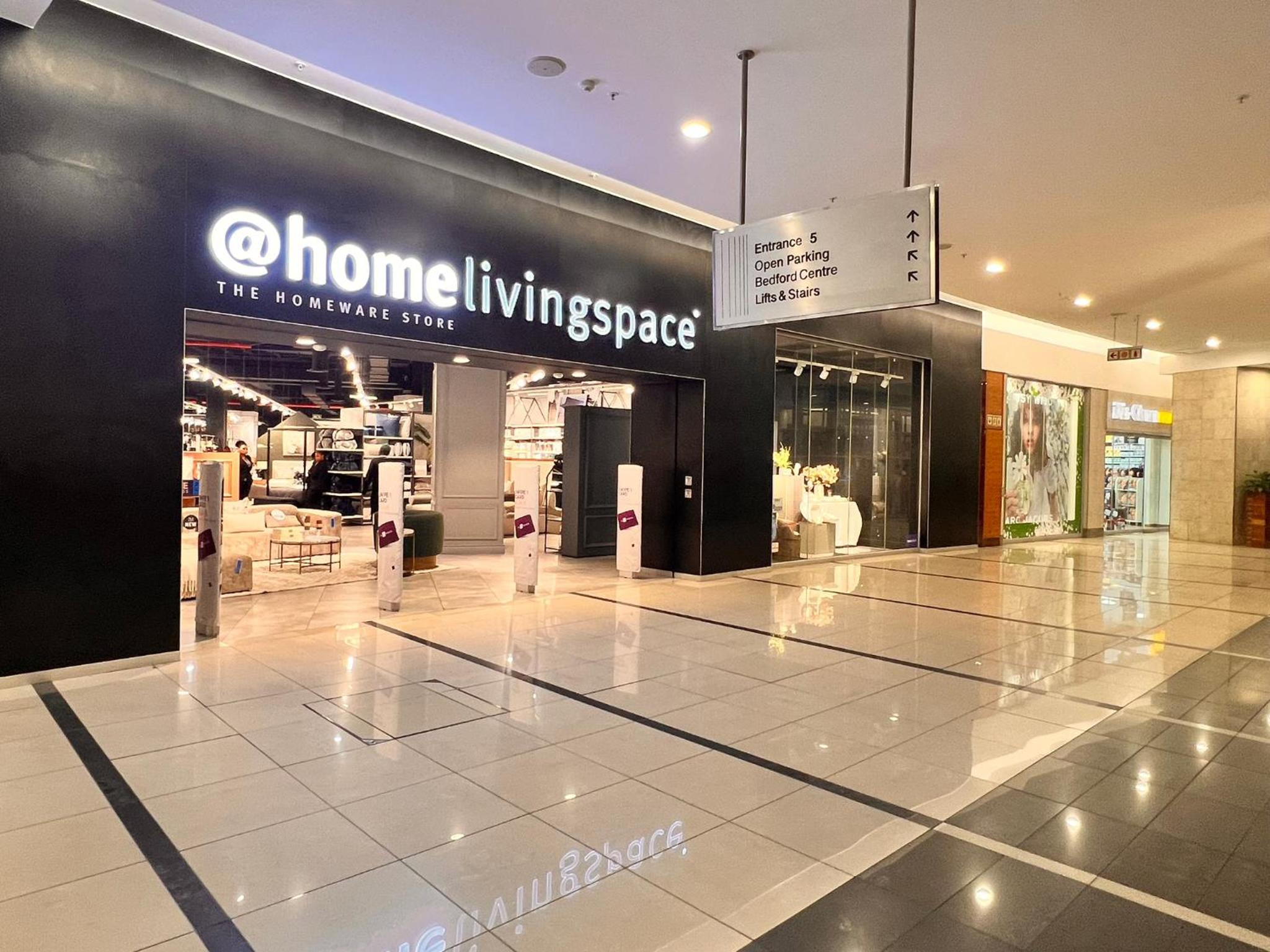 Executive 2-Bedroom Luxury Suite in Bedford Centre Mall