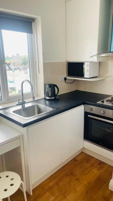 Studio apartment near airport