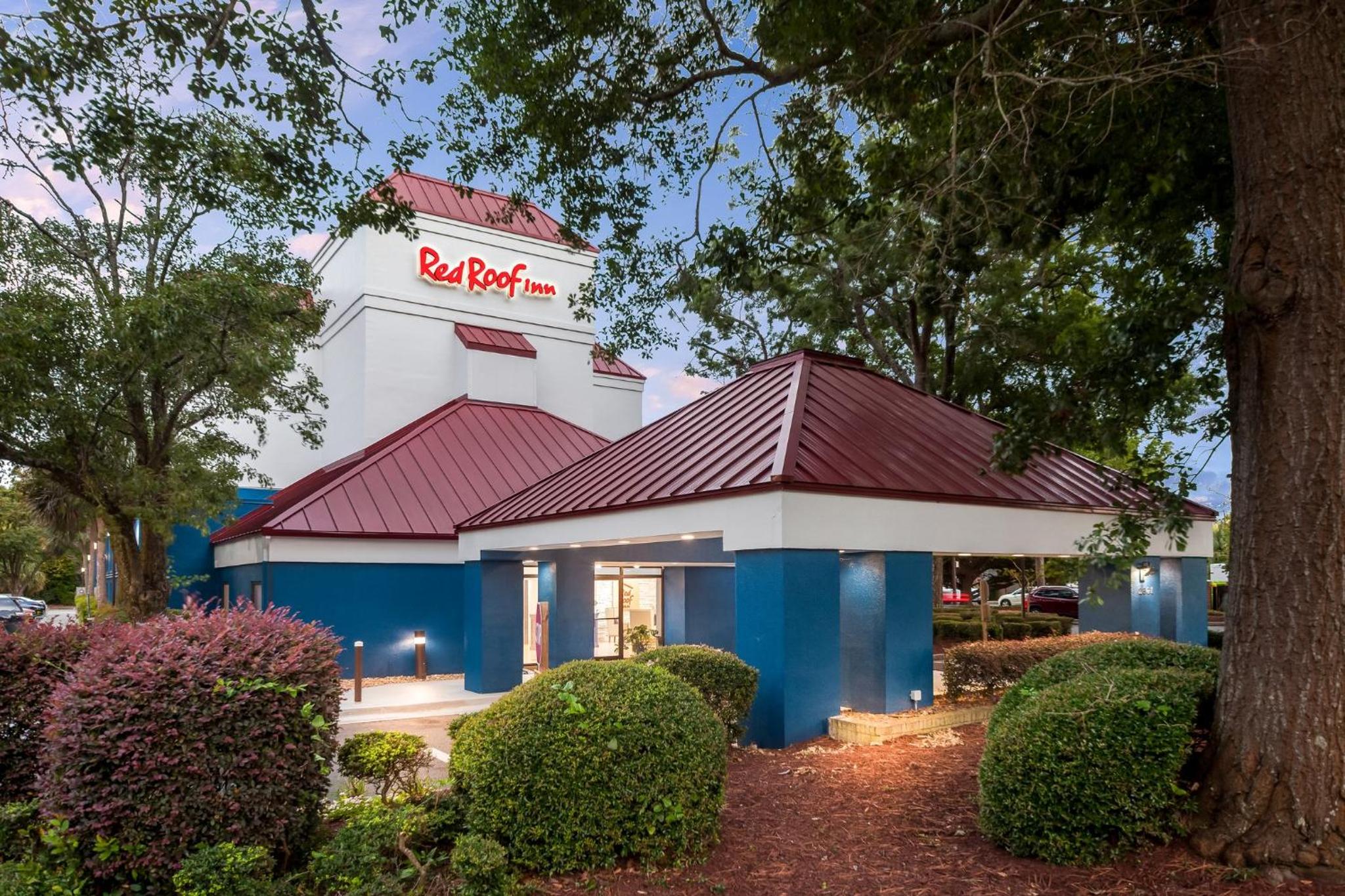 Hotel Red Roof Inn Myrtle Beach Hotel - Market Commons - Image 1