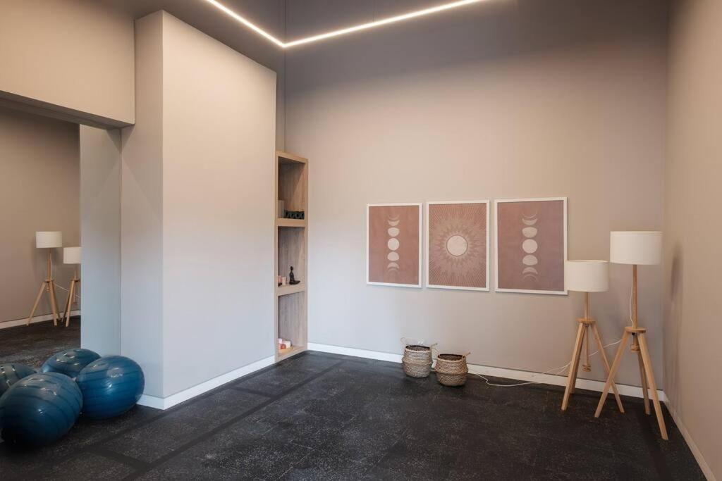 Apartaestudio-wifi-parqueadero gratis