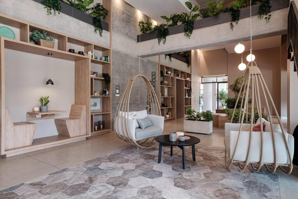 Apartaestudio-wifi-parqueadero gratis