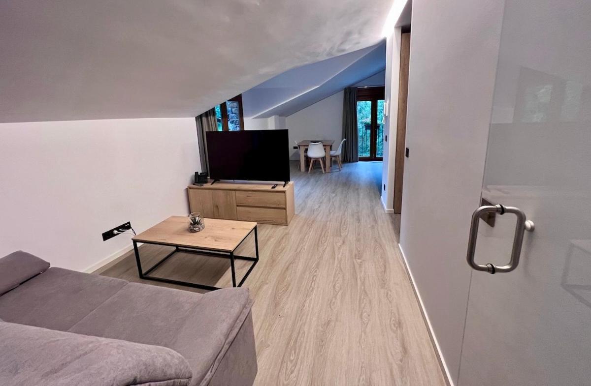 Apartaments Turistics El Buner