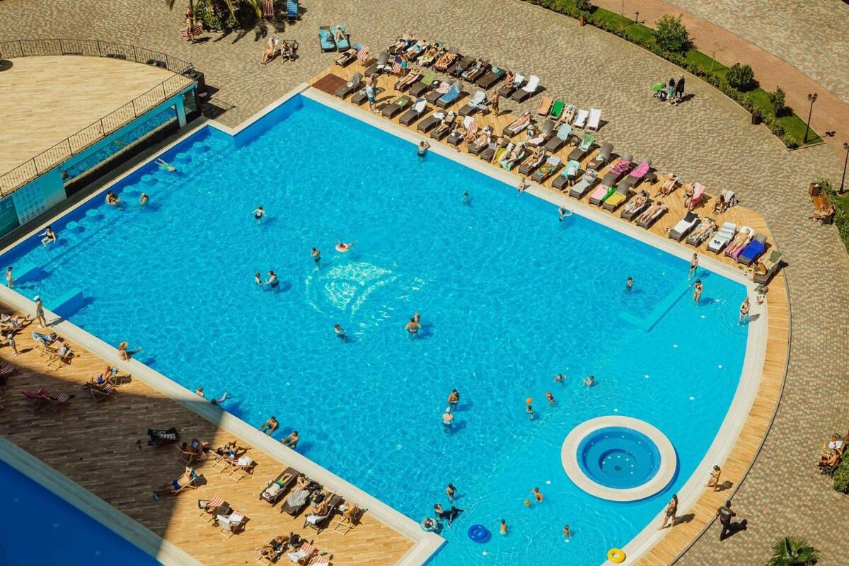 ROION Batumi Glamorous studio with sea view E1409