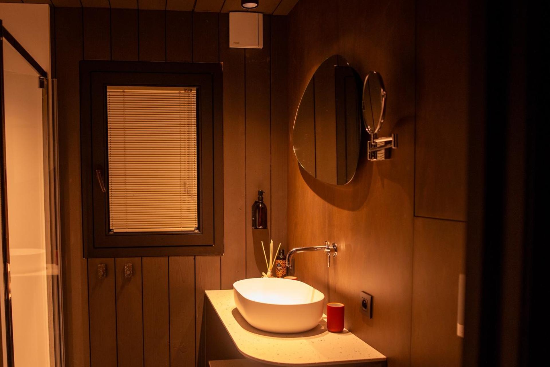 Inarden Yosemite Cabin