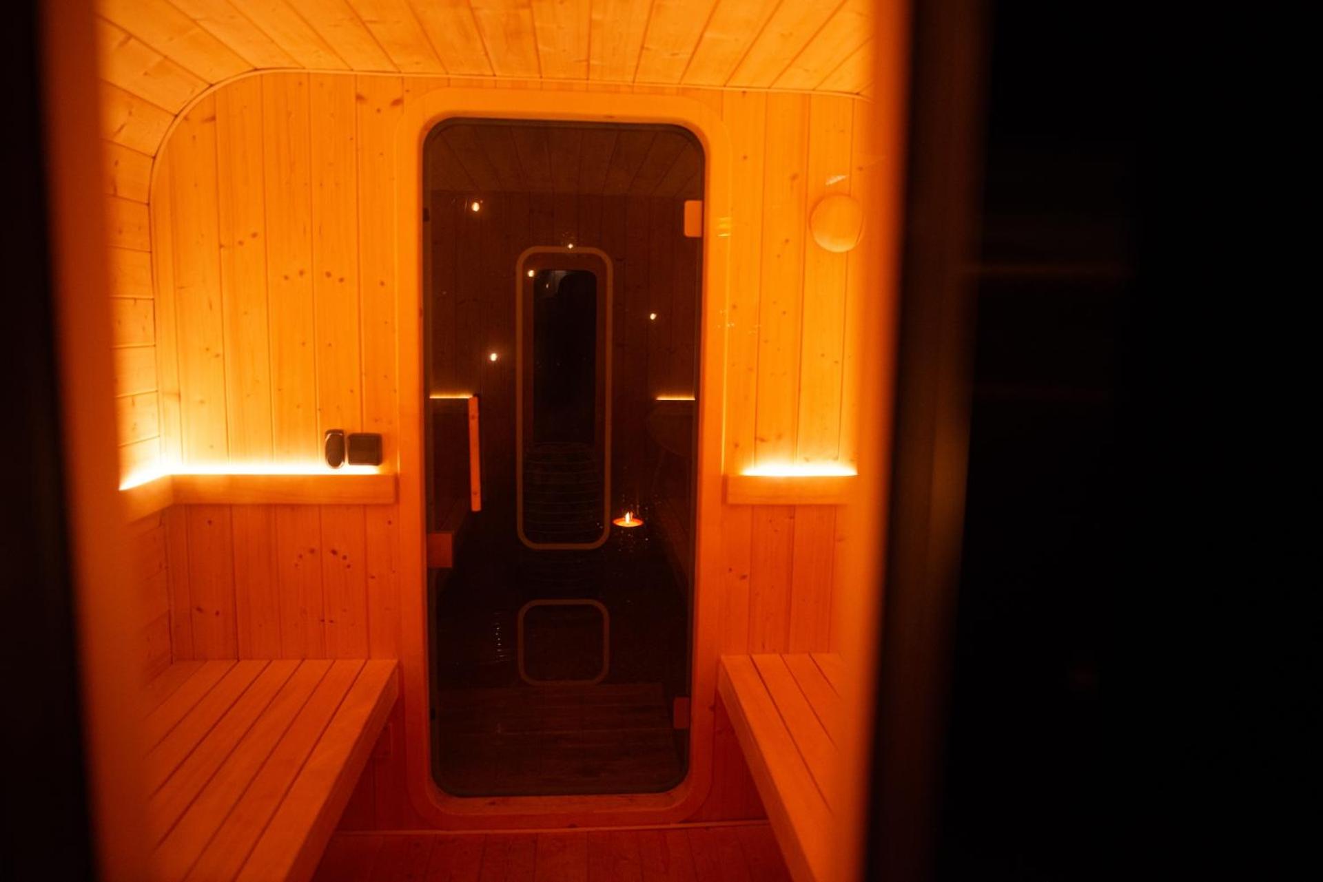 Inarden Yosemite Cabin