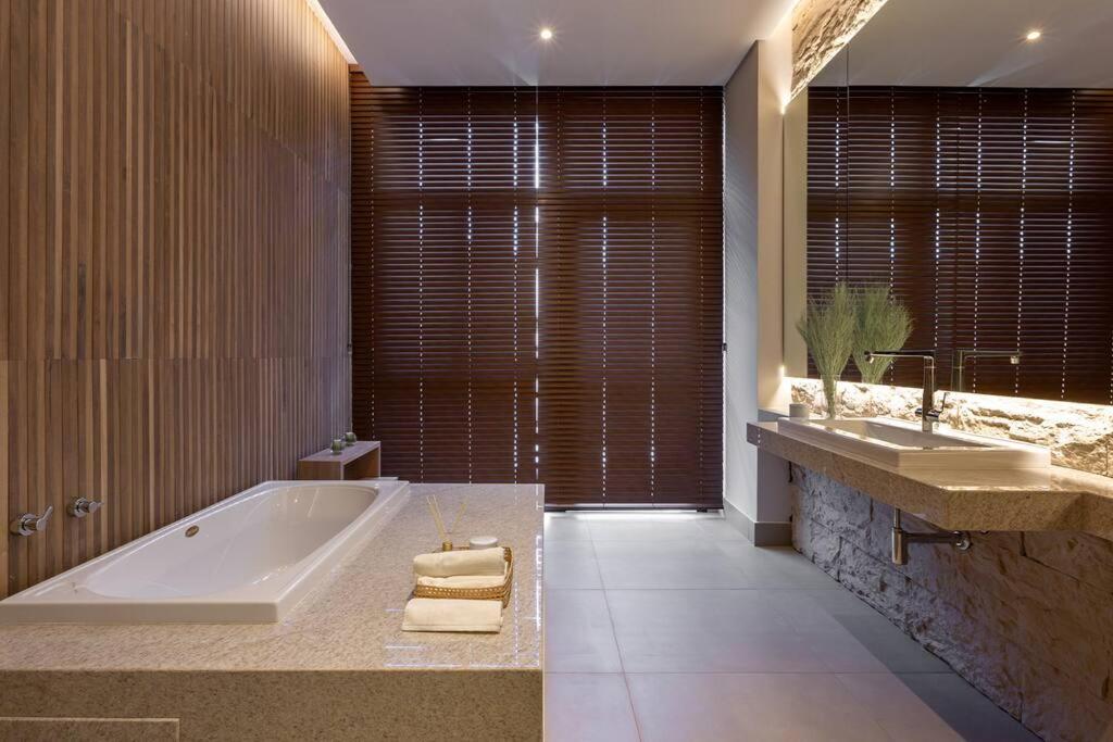 Apartamento ao lado metrô Saúde, próximo São Paulo Expo, Cetrus, CASV, Congonhas