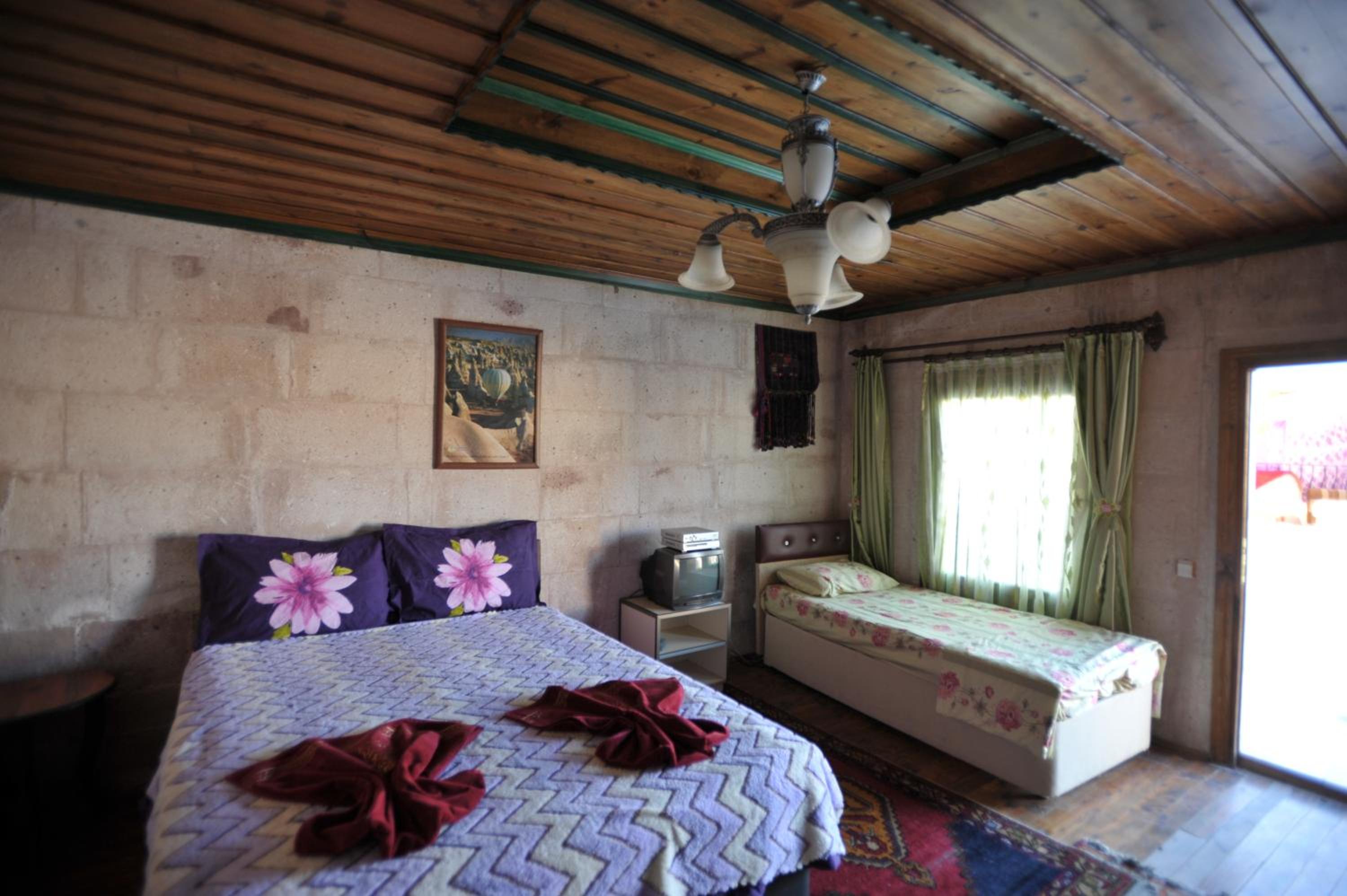 Coco Cave - Image 59