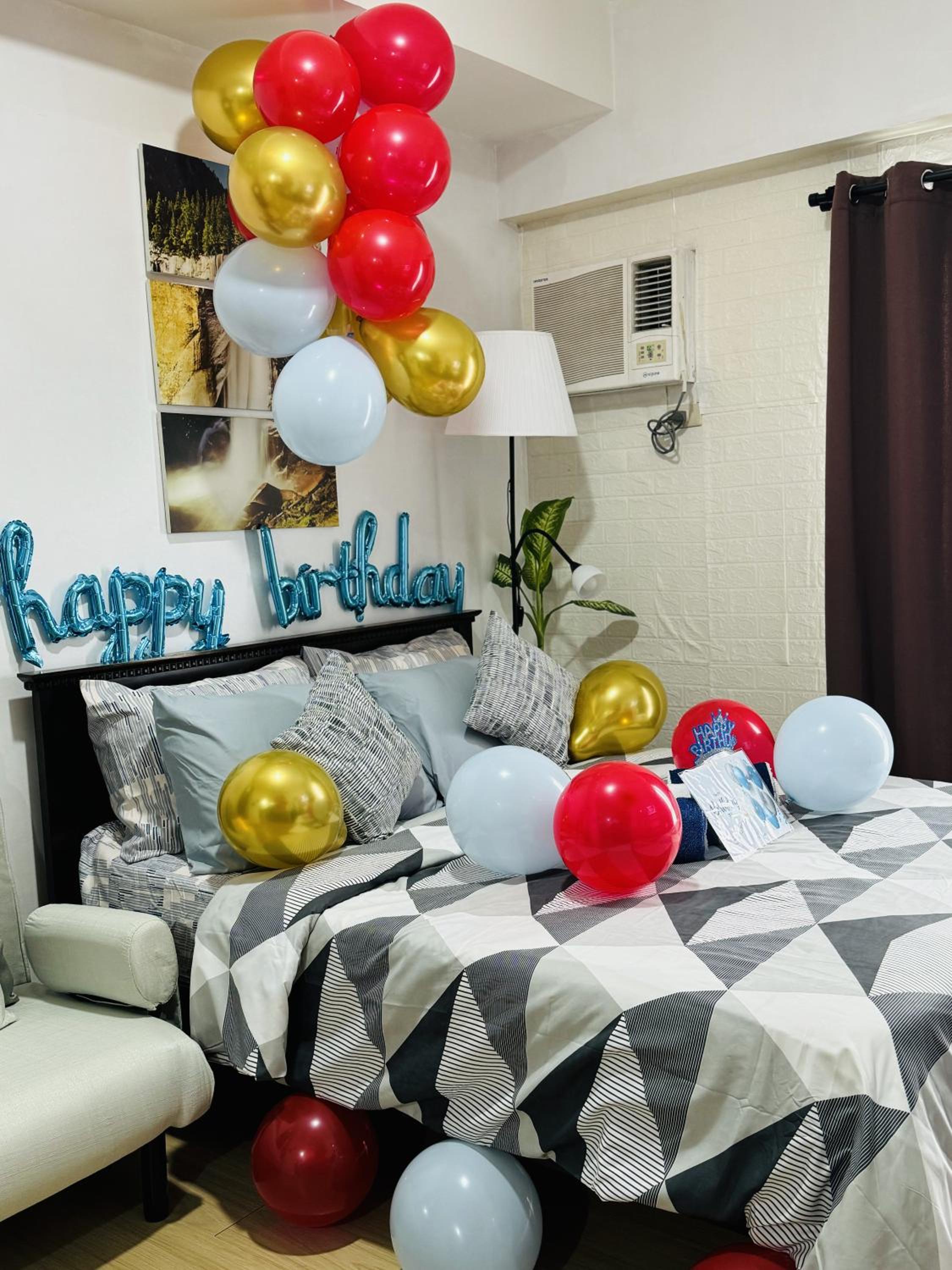 Vinia Infinity Studio 2 Near Malls with WiFi Netflix and Karaoke
