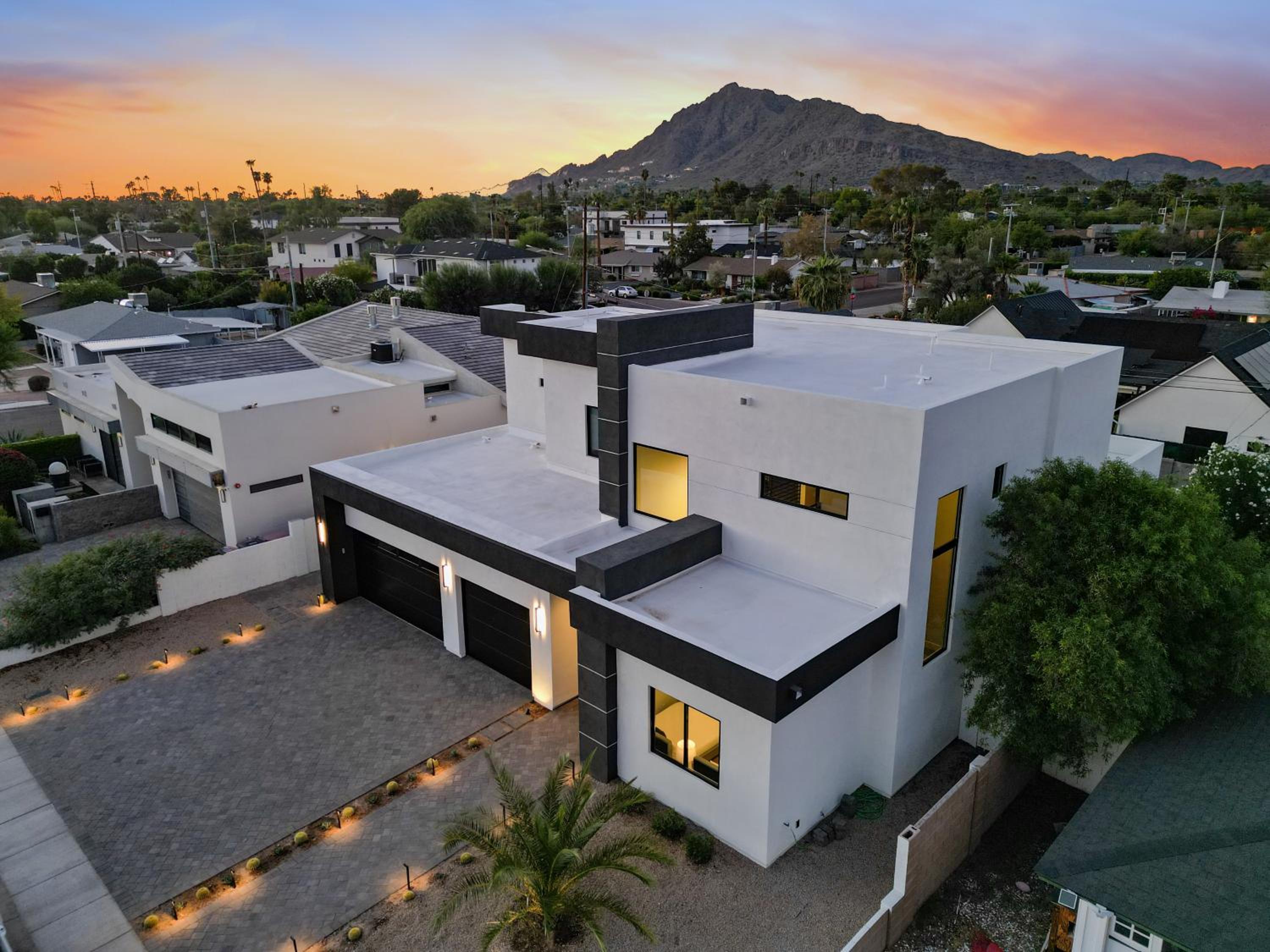 Desert Palm Luxury Space - Walk To Old Town! view 5