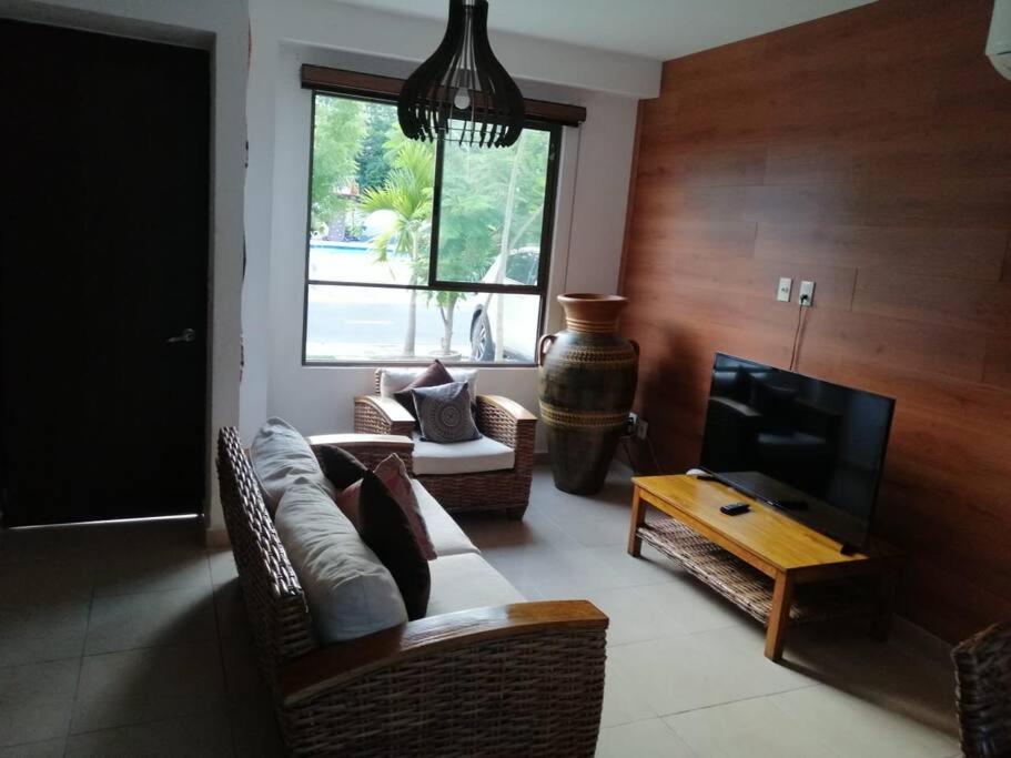 Great 2 bedroom house view 4
