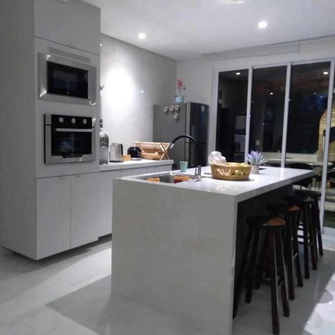 Casa Caminho da Praia Maragogi Condomínio saída direto na Praia Mar