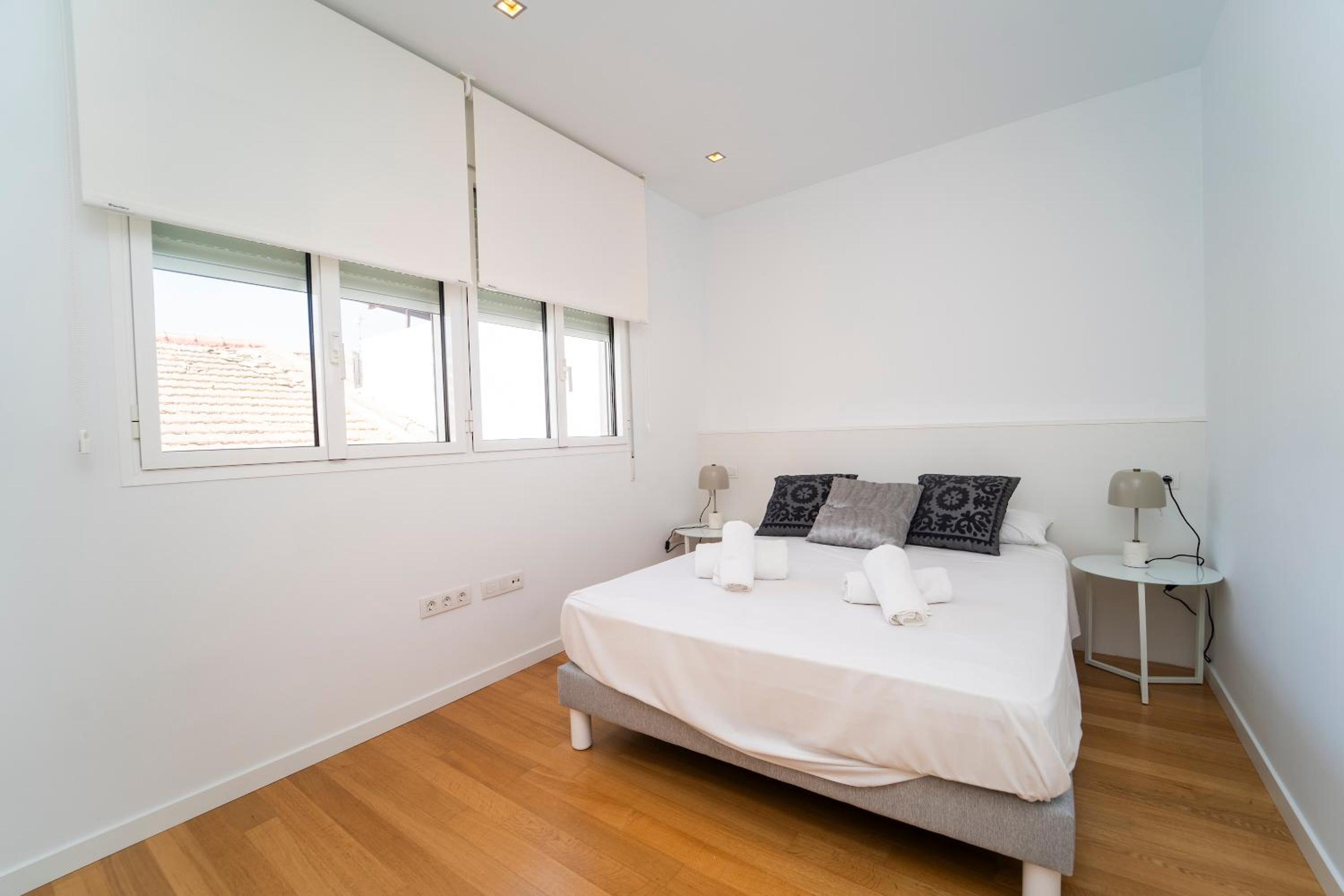 Apartamentos Alicante Centro by Renthas