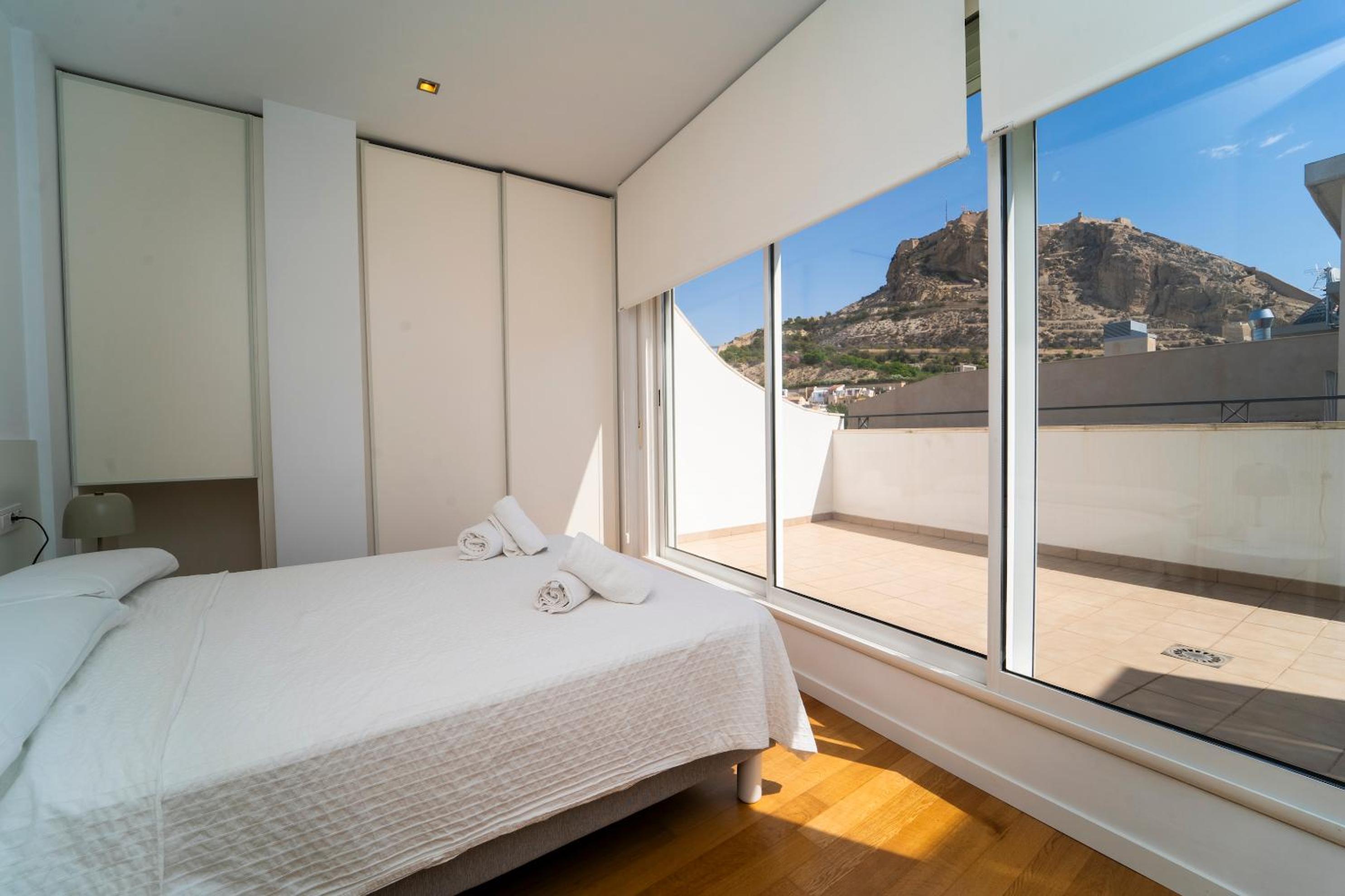 Apartamentos Alicante Centro by Renthas