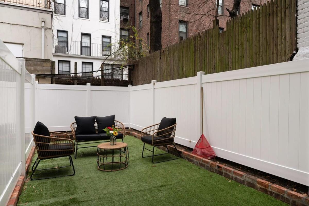317-1D New 2BR Duplex WD Private Backyard