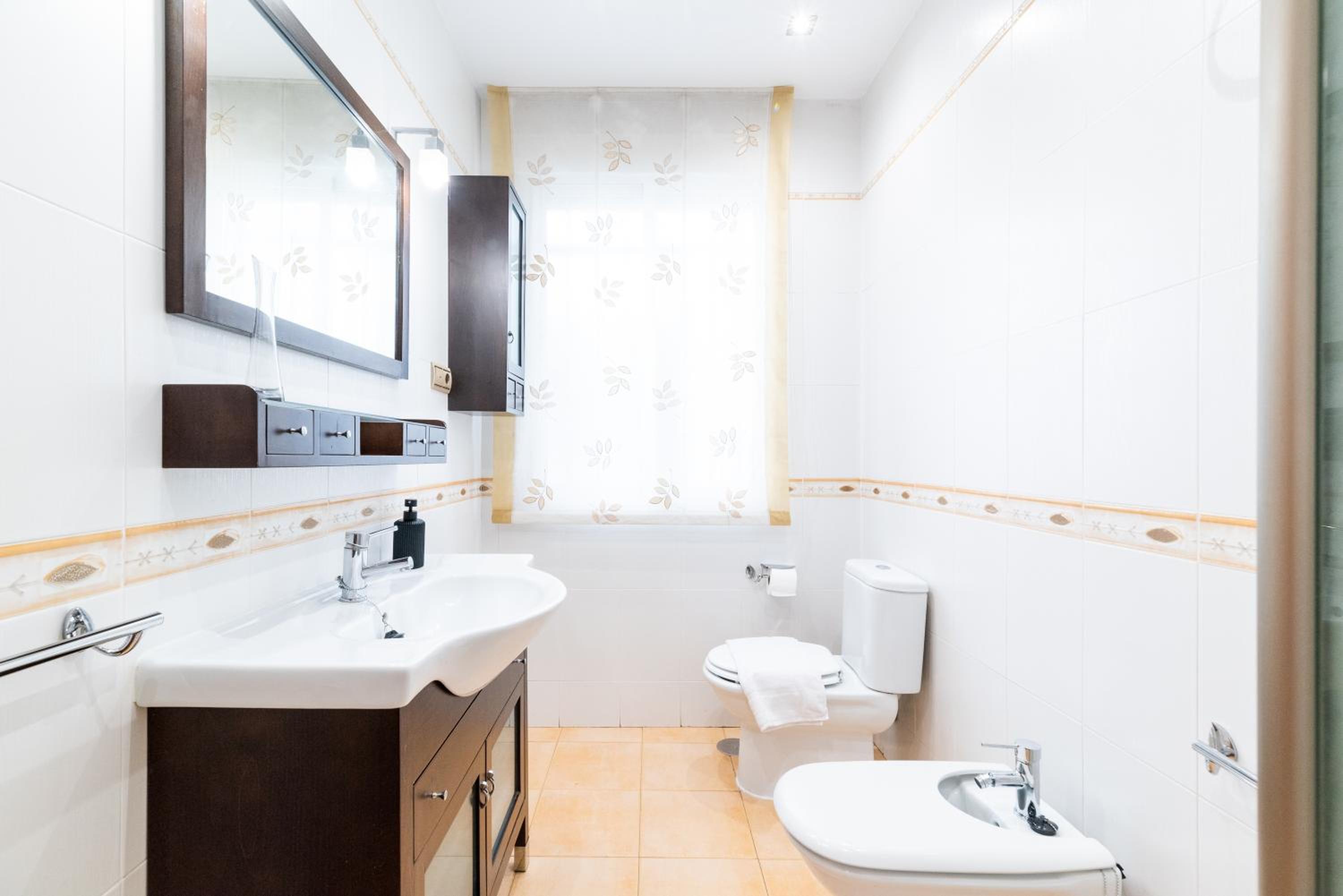 Wekey Homes Centrico y Familiar, Parking Incluido