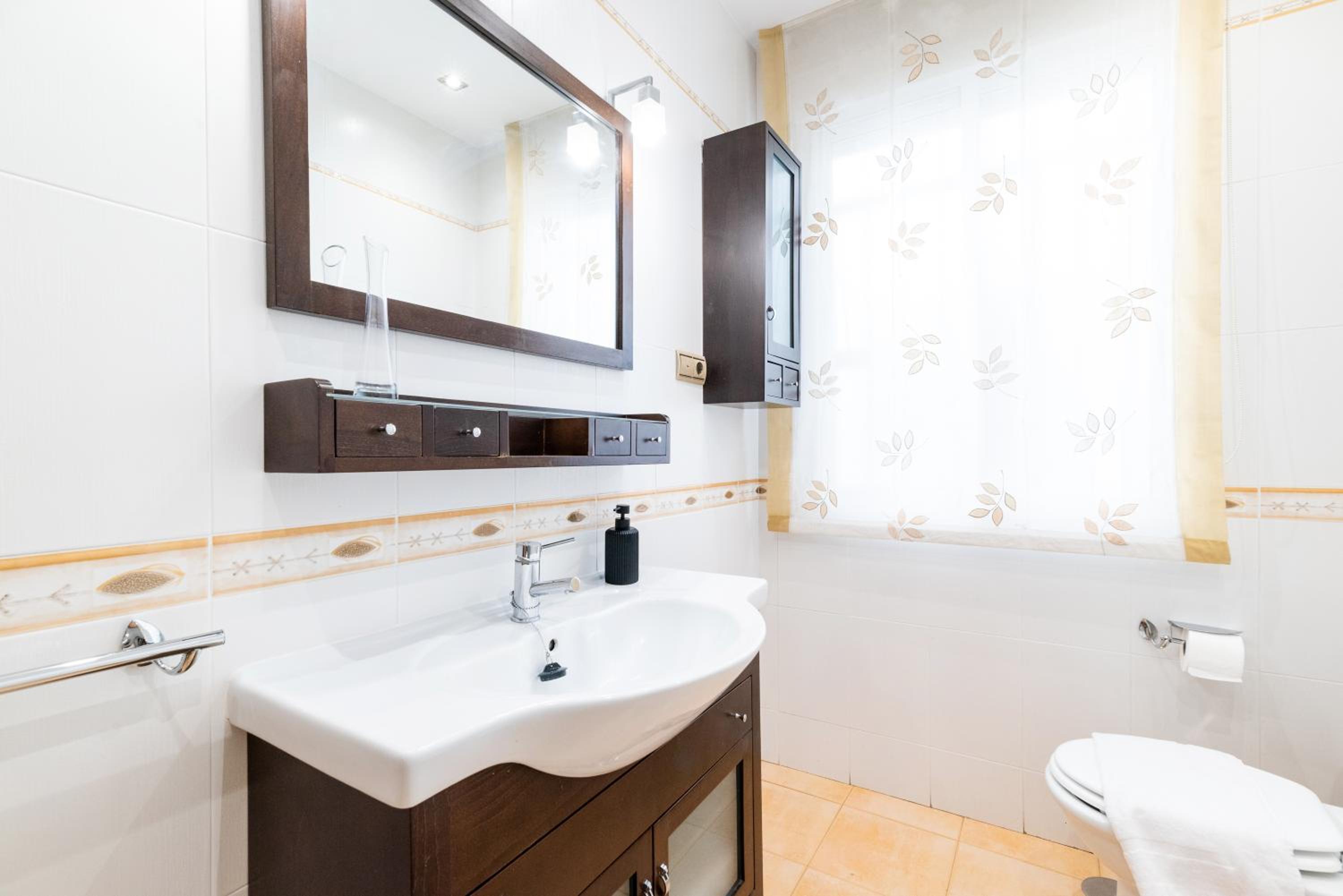 Wekey Homes Centrico y Familiar, Parking Incluido
