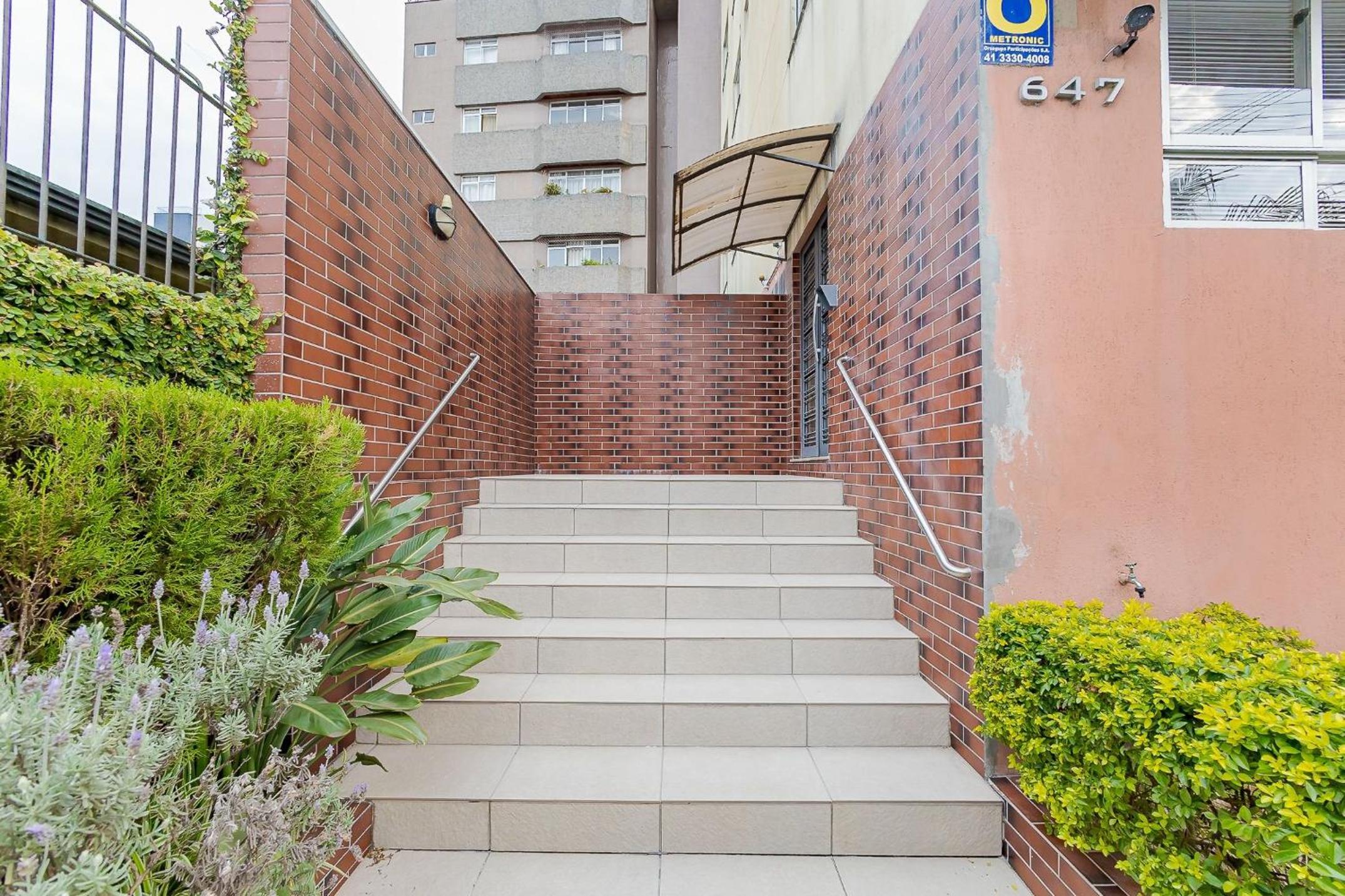 Ed. Viana do Castelo | Largo da Ordem e Shopping Mueller | Gonzaga Stays