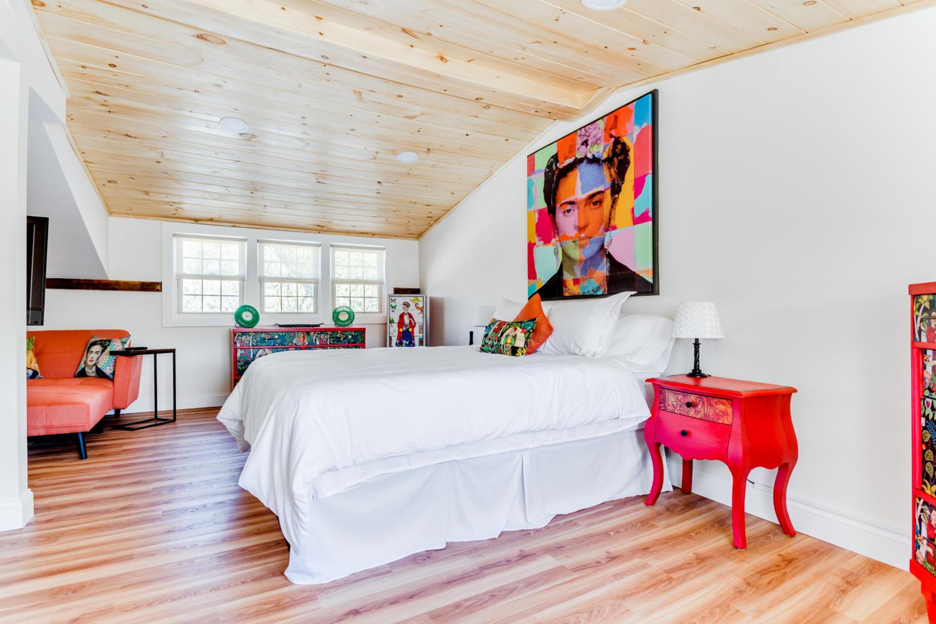 Sunny Westport 2 BR Retreat above Historic Mill - Property Image 24