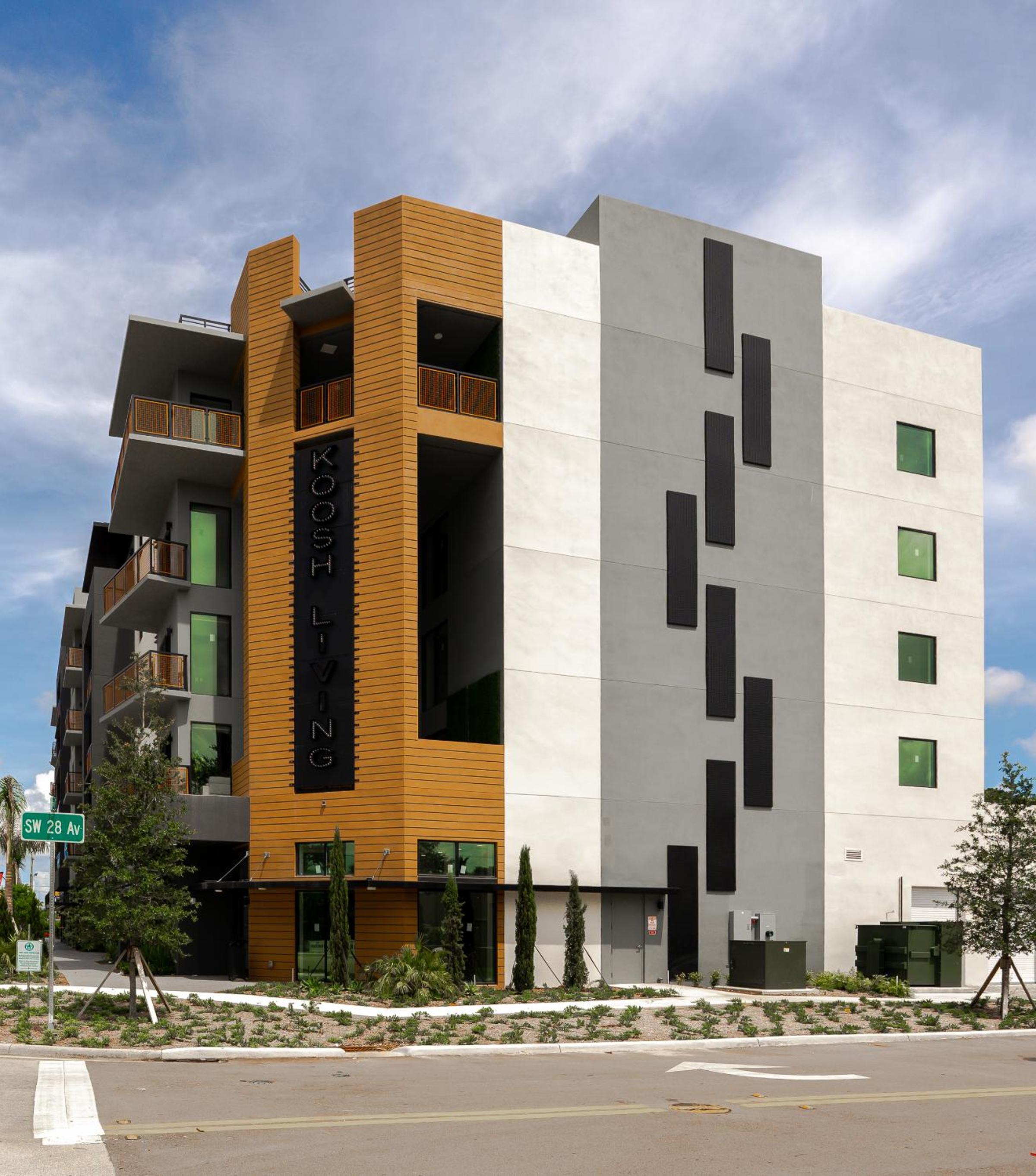 Ultra Luxe Apartment in Prime Location view 4