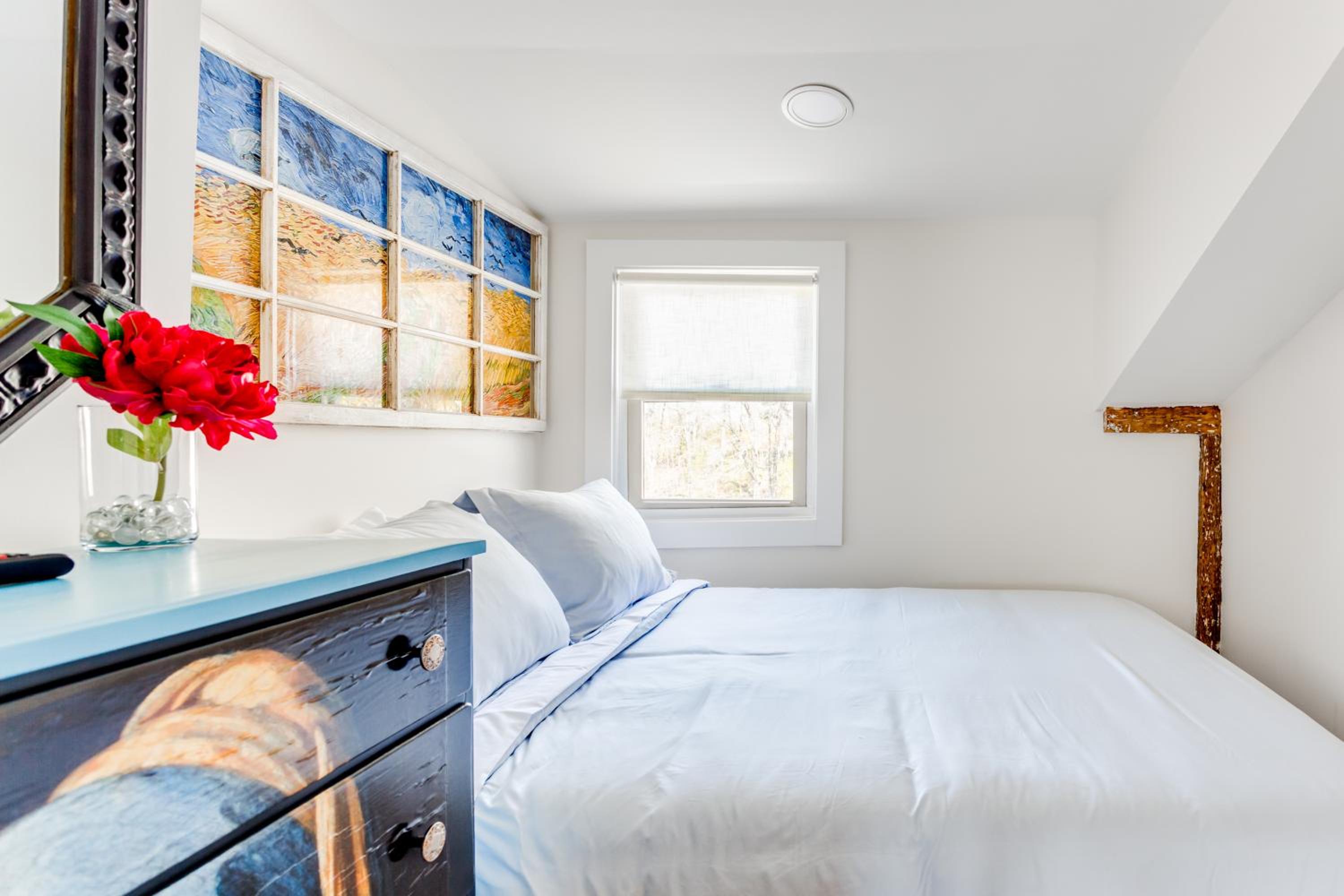 Sunny Westport 2 BR Retreat above Historic Mill - Property Image 18