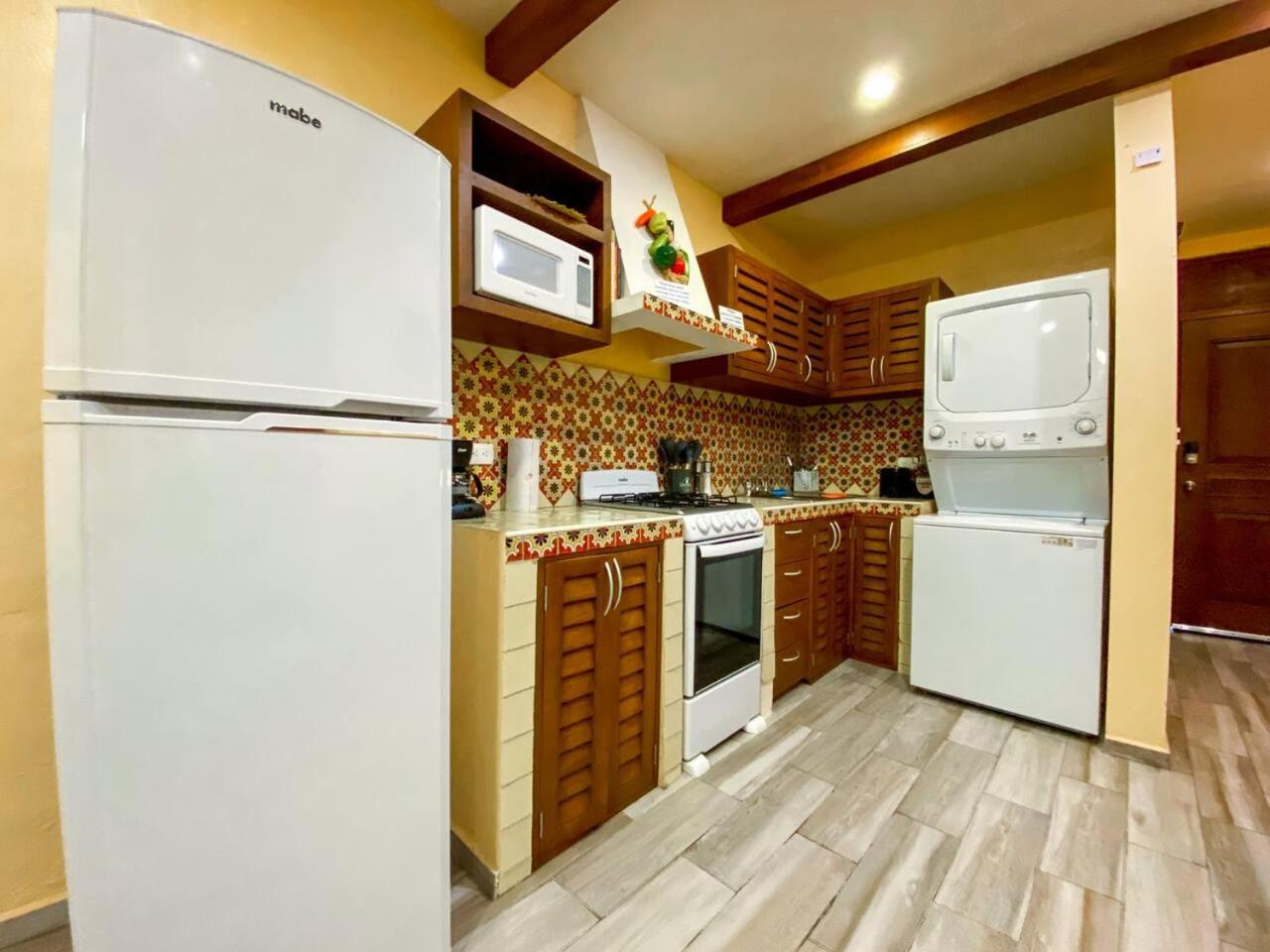 Sweet Studio Downtown with Pool StepsTo Mamitas Beach