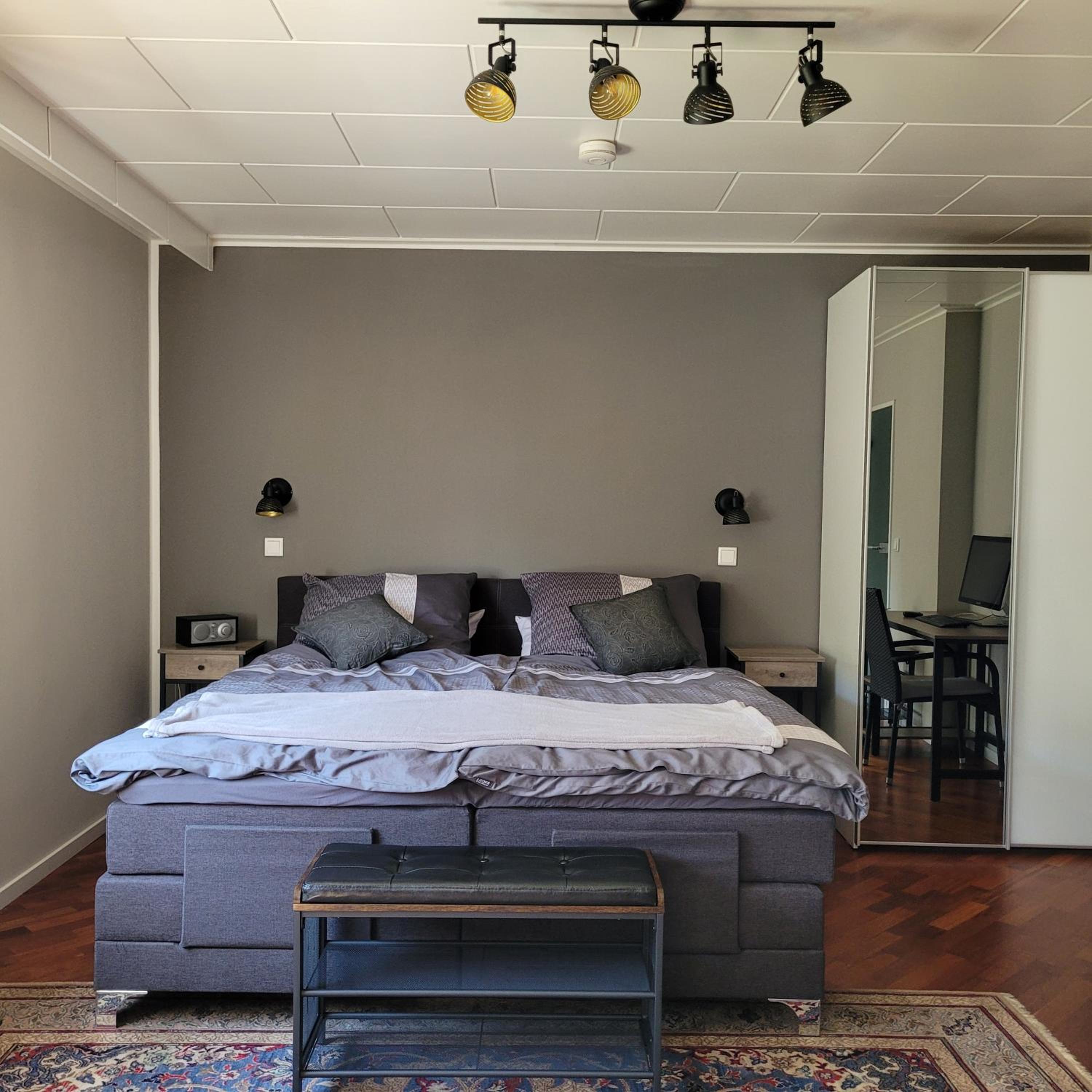 Messe und Ferienapartment, 90 qm, 2 Schlafzimmer, 1-4 Gäste
